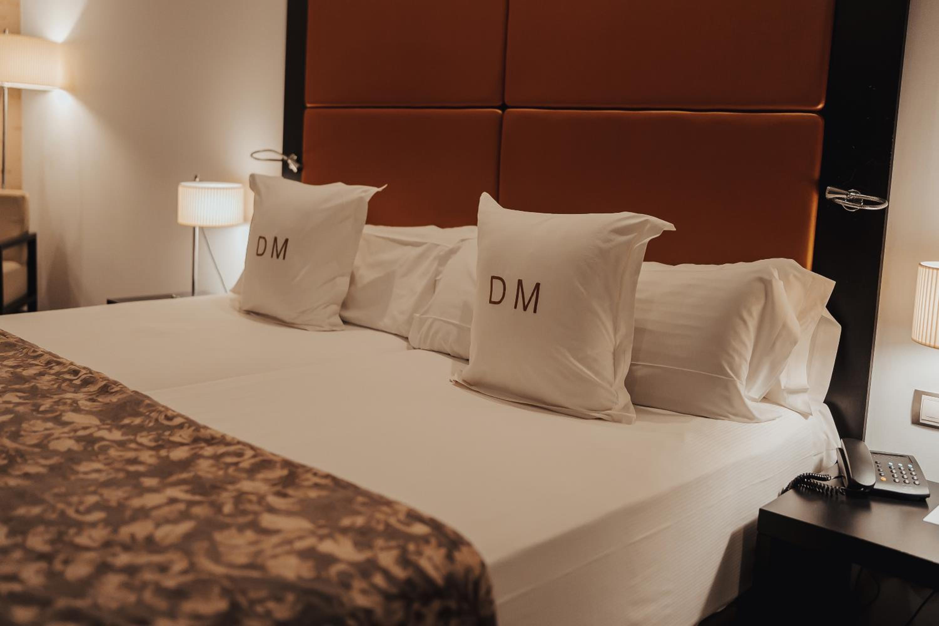 Basic Double Room - Single Use - Photo 19