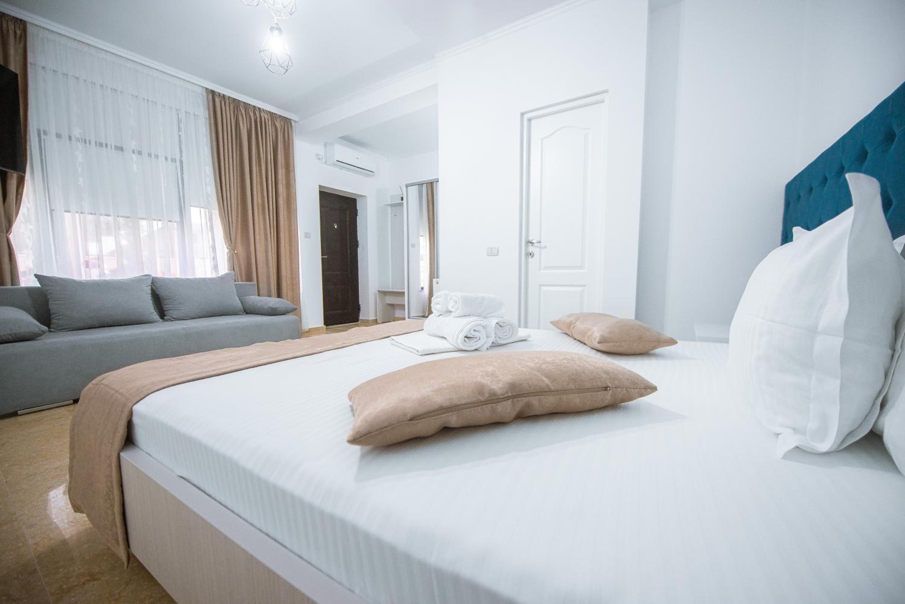 Luxury Triple Room photo 3