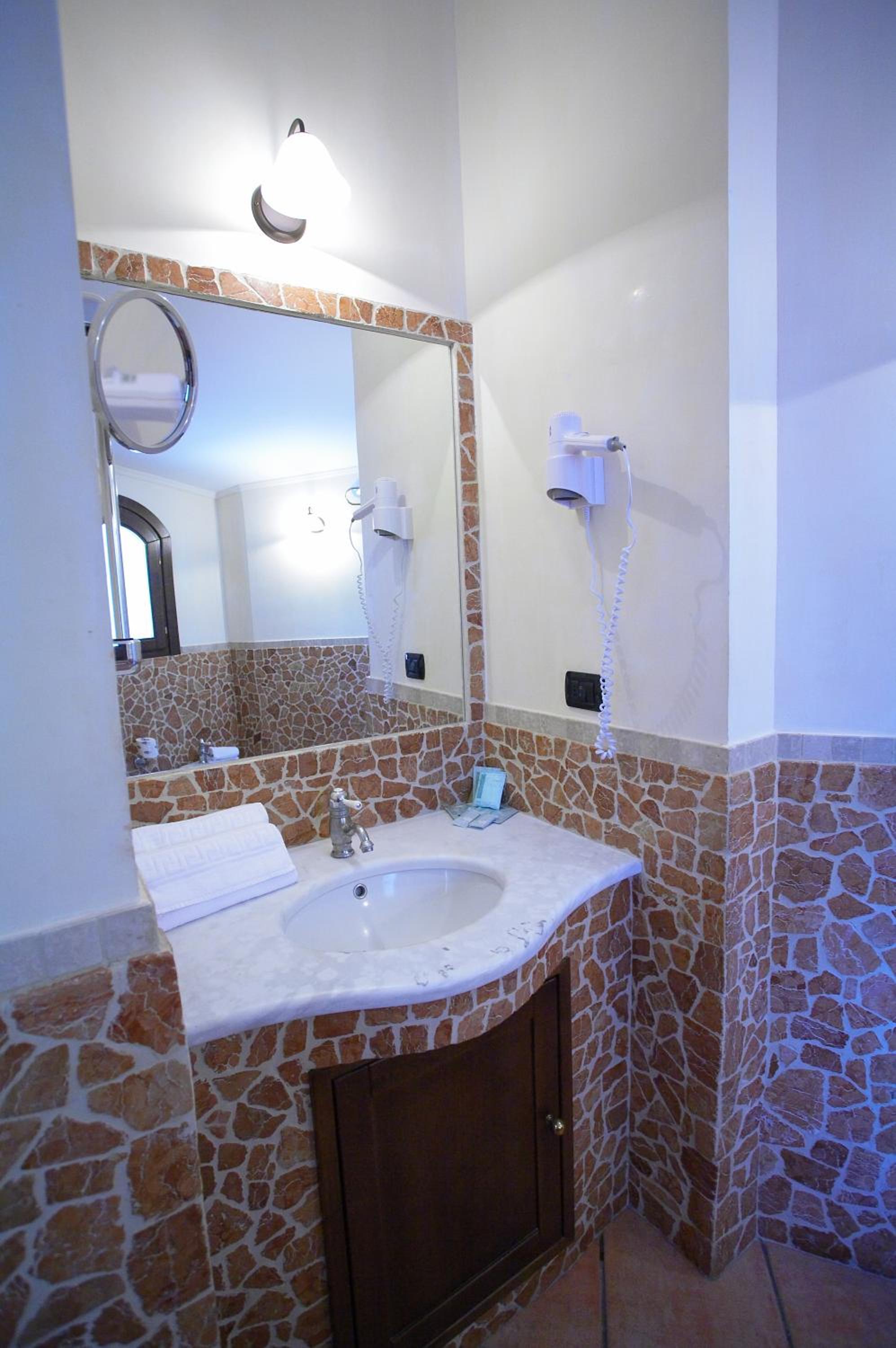 Single Room - Photo 3