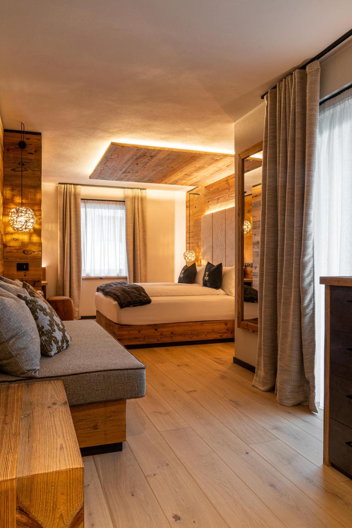 Superior Double or Twin Room with Mountain View photo 1