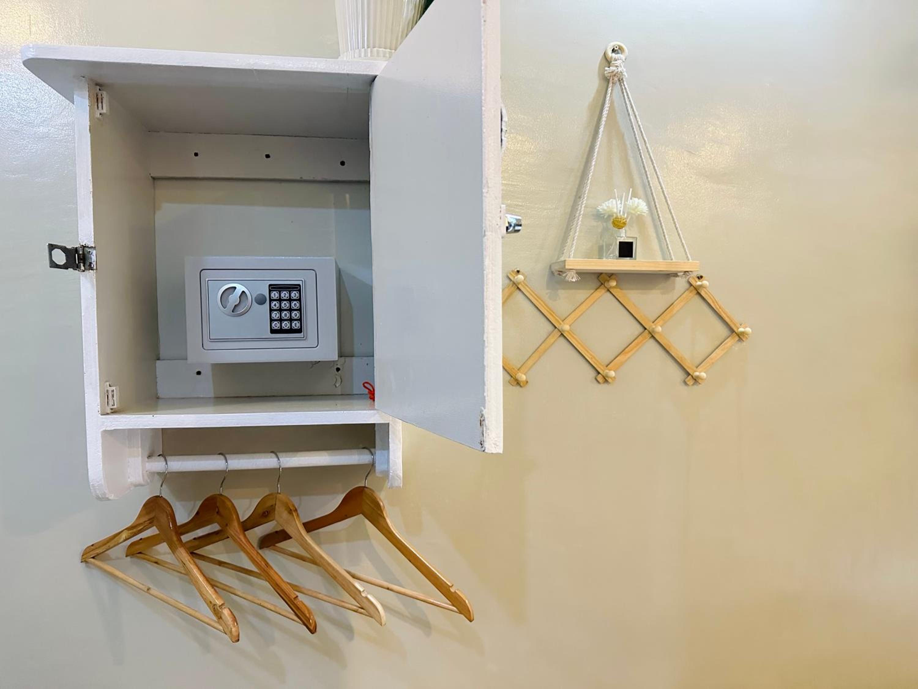 Standard Double or Twin Room - Photo 4