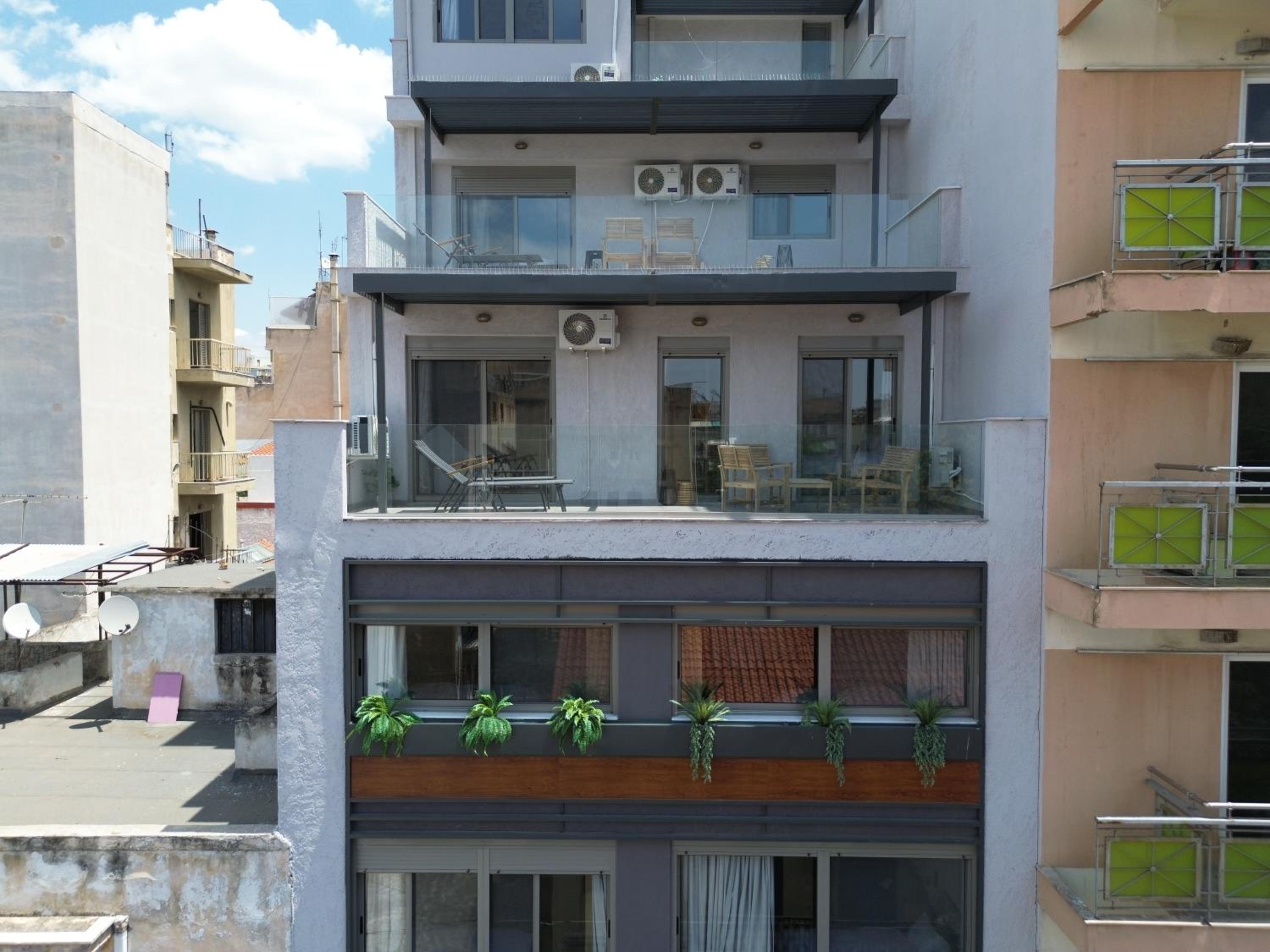 Studio Apartment photo 2