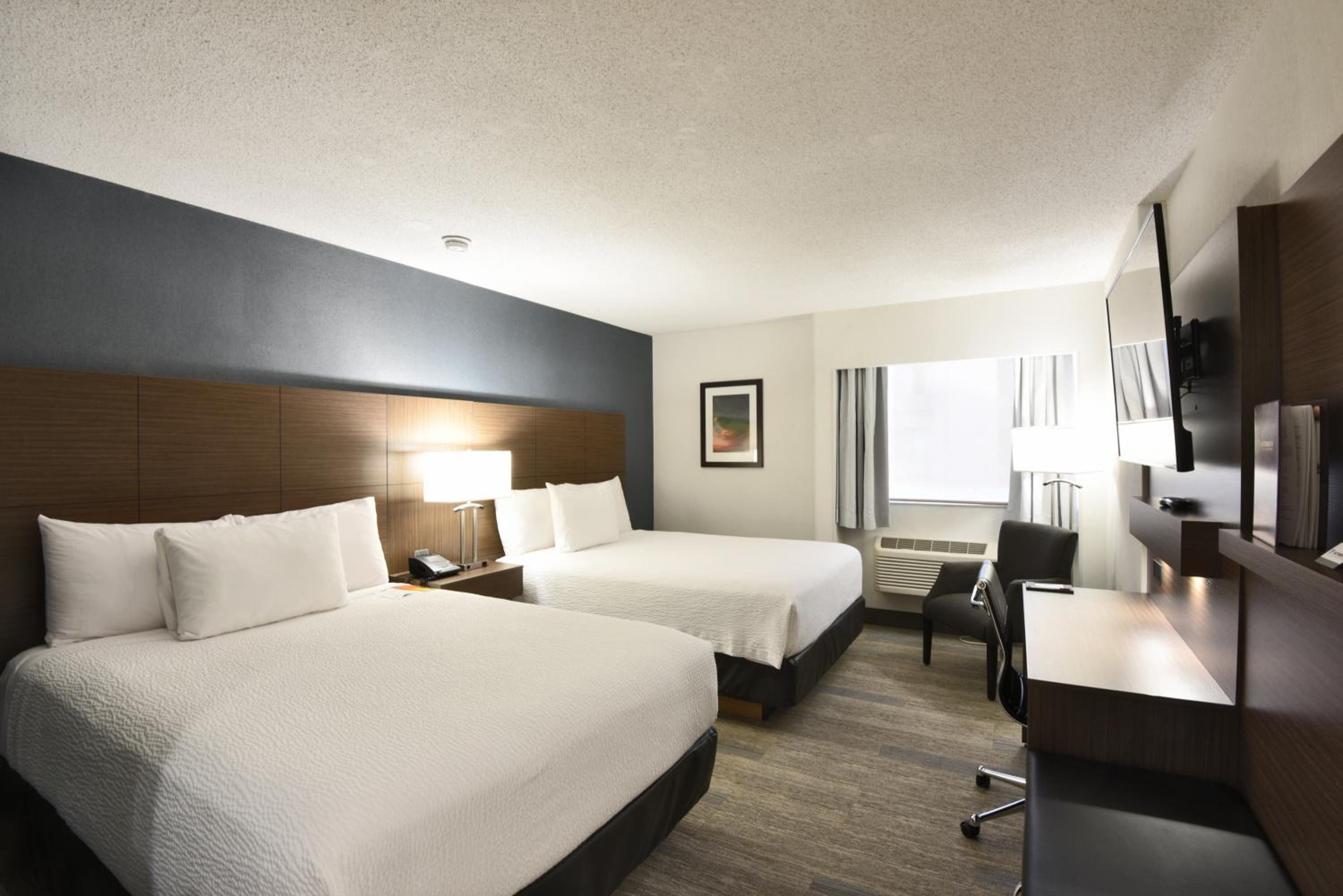 Corporate Floor - Business Queen Room - Photo 1
