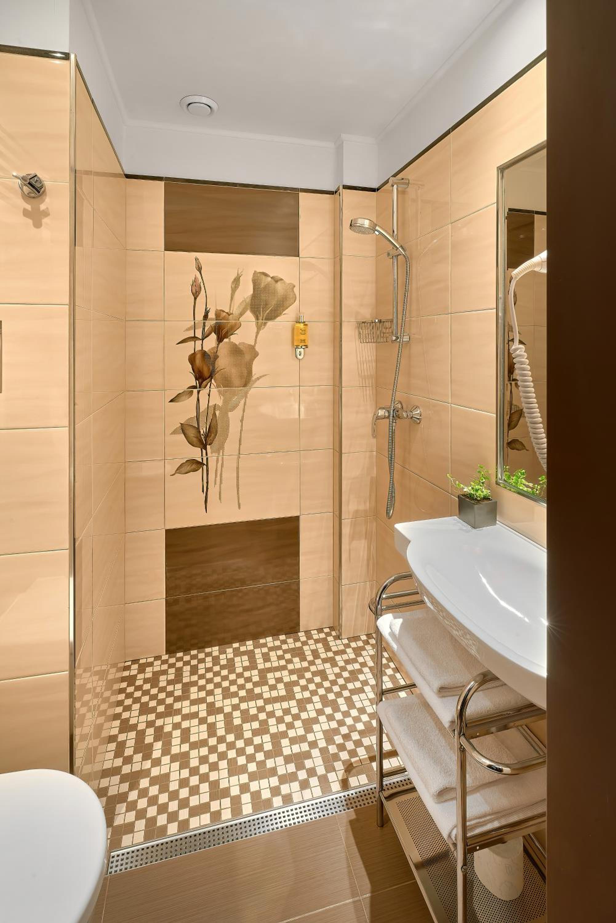 Double Room - Photo 4
