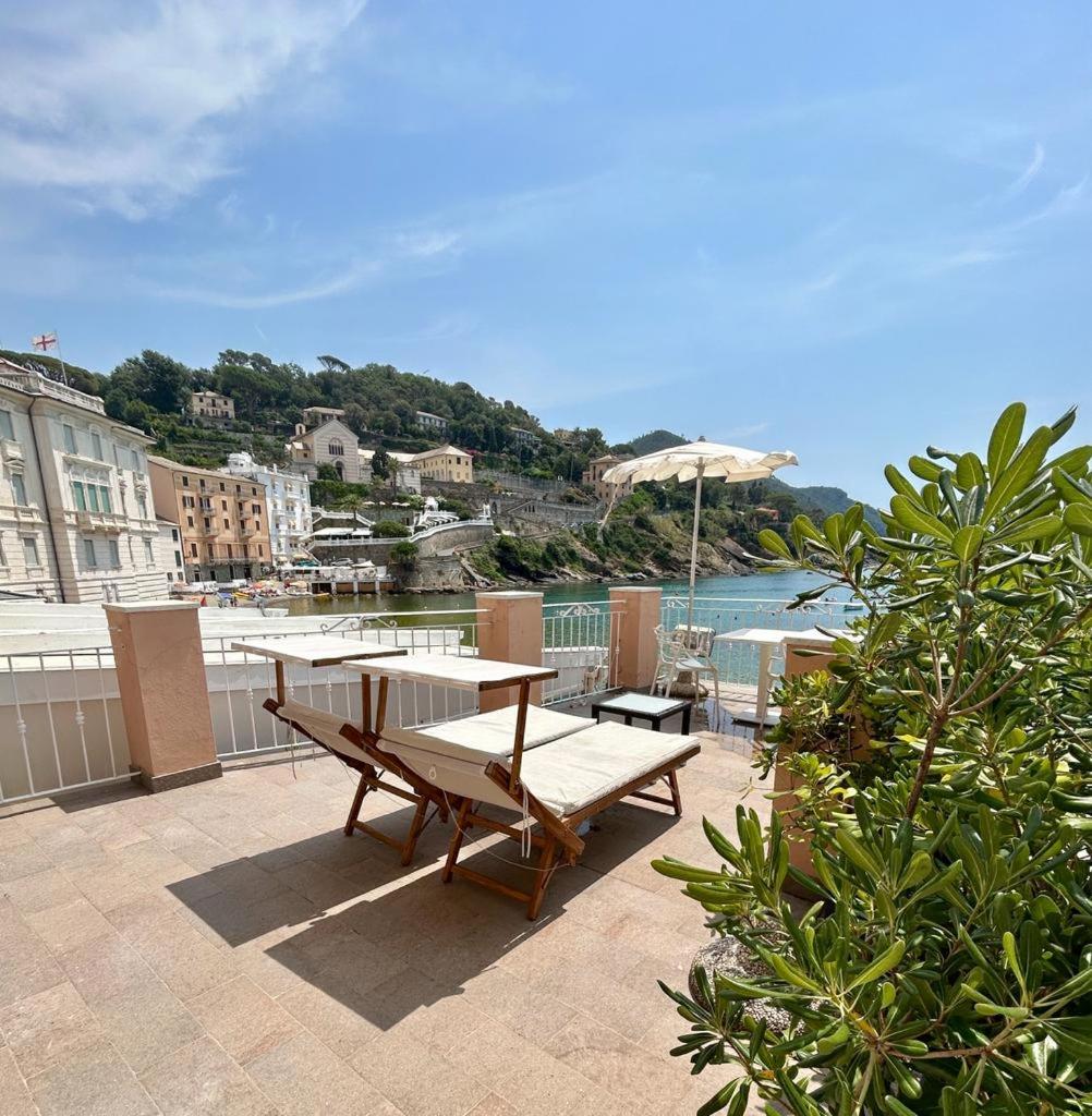 Superior Double or Twin Room with Terrace and Sea View photo 2