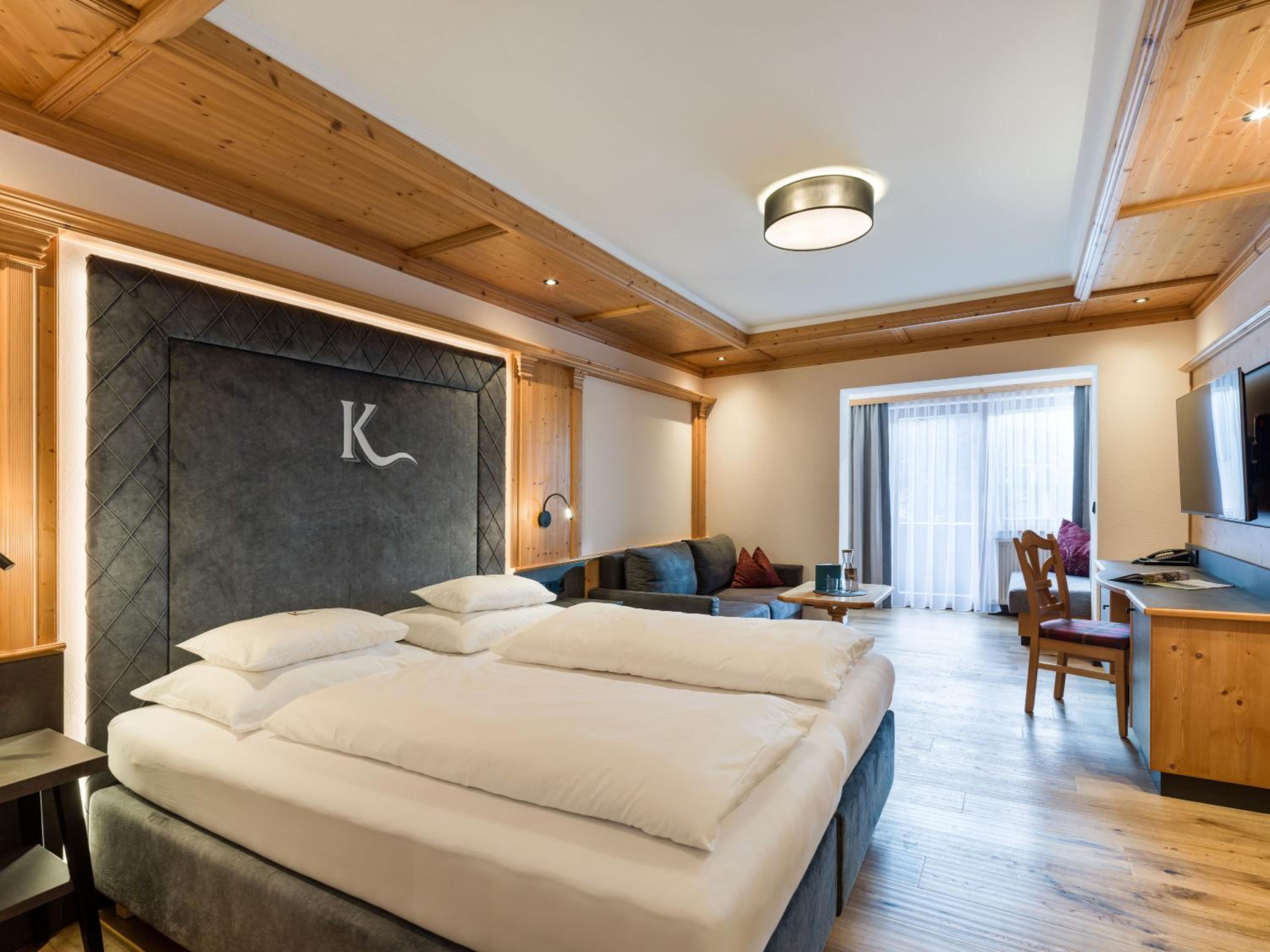 Deluxe Double Room - Photo 1