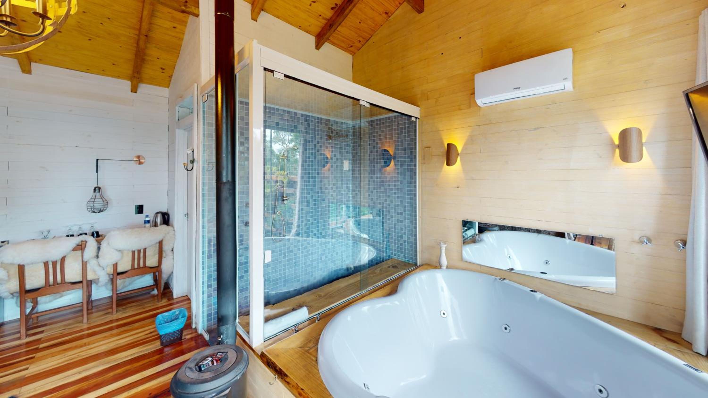 Superior Chalet - Photo 4