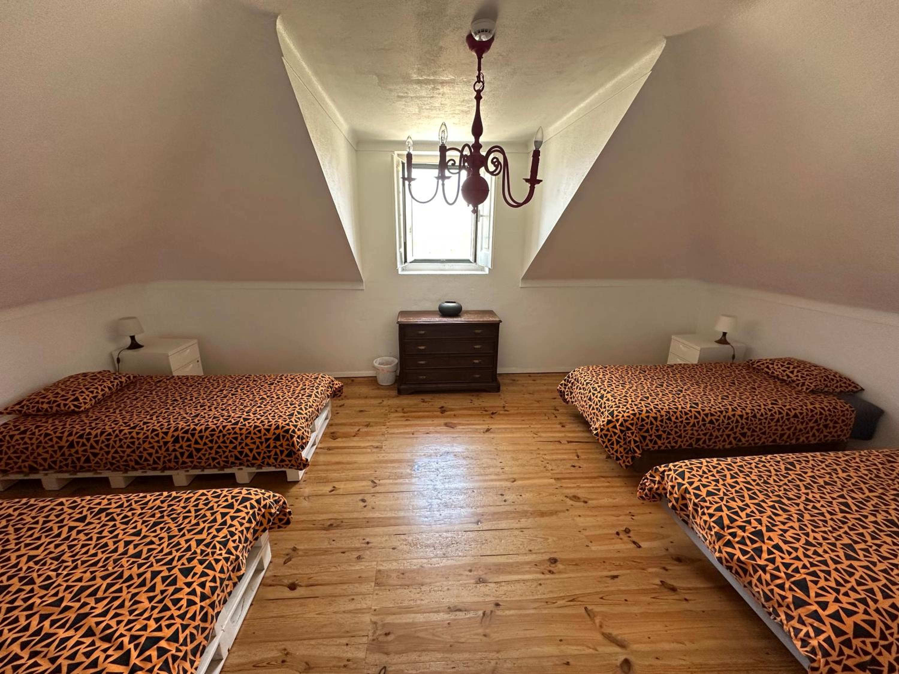 Bed in 4-Bed Mixed Dormitory Room photo 1
