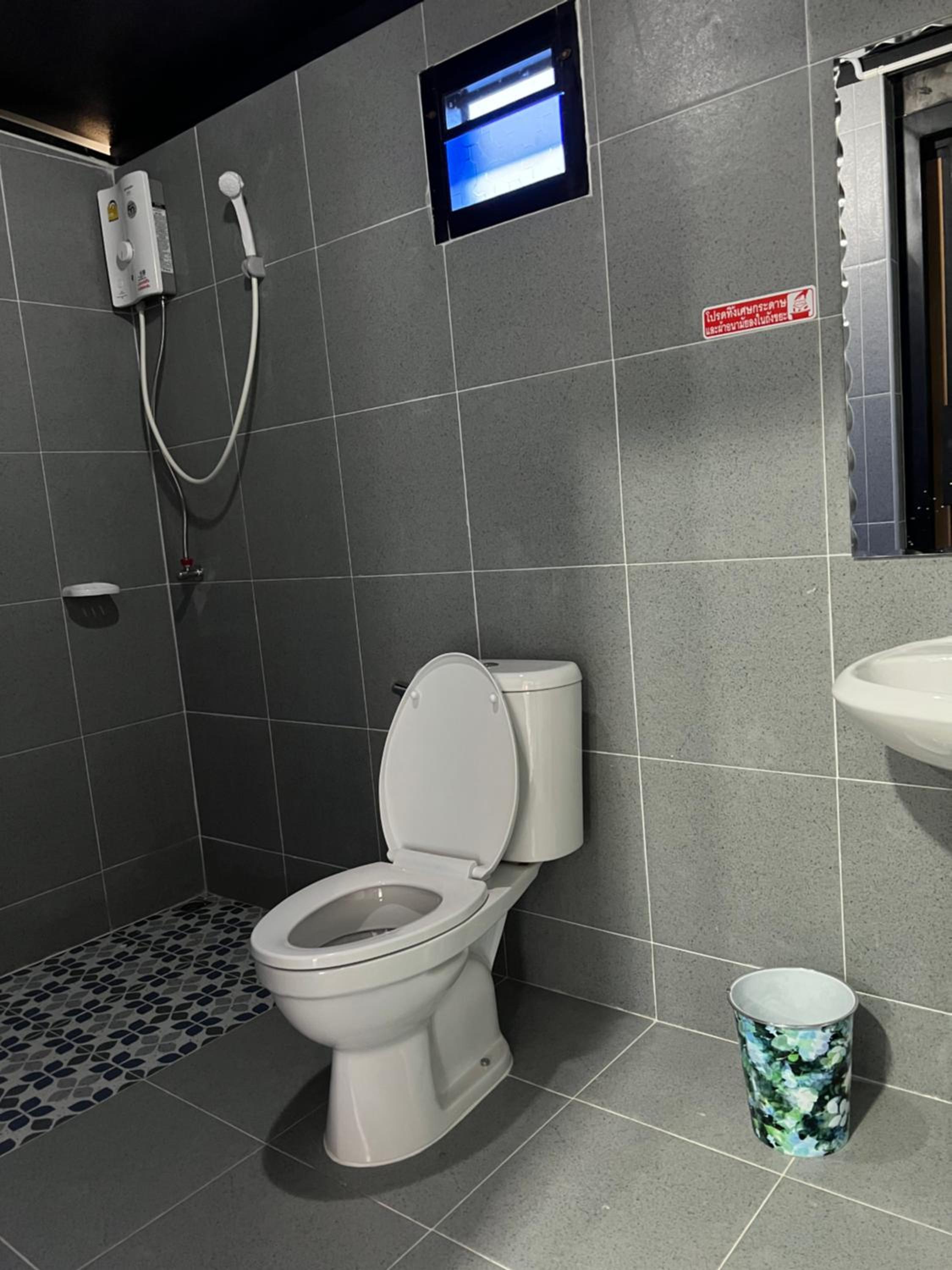 Budget Triple Room - Photo 3