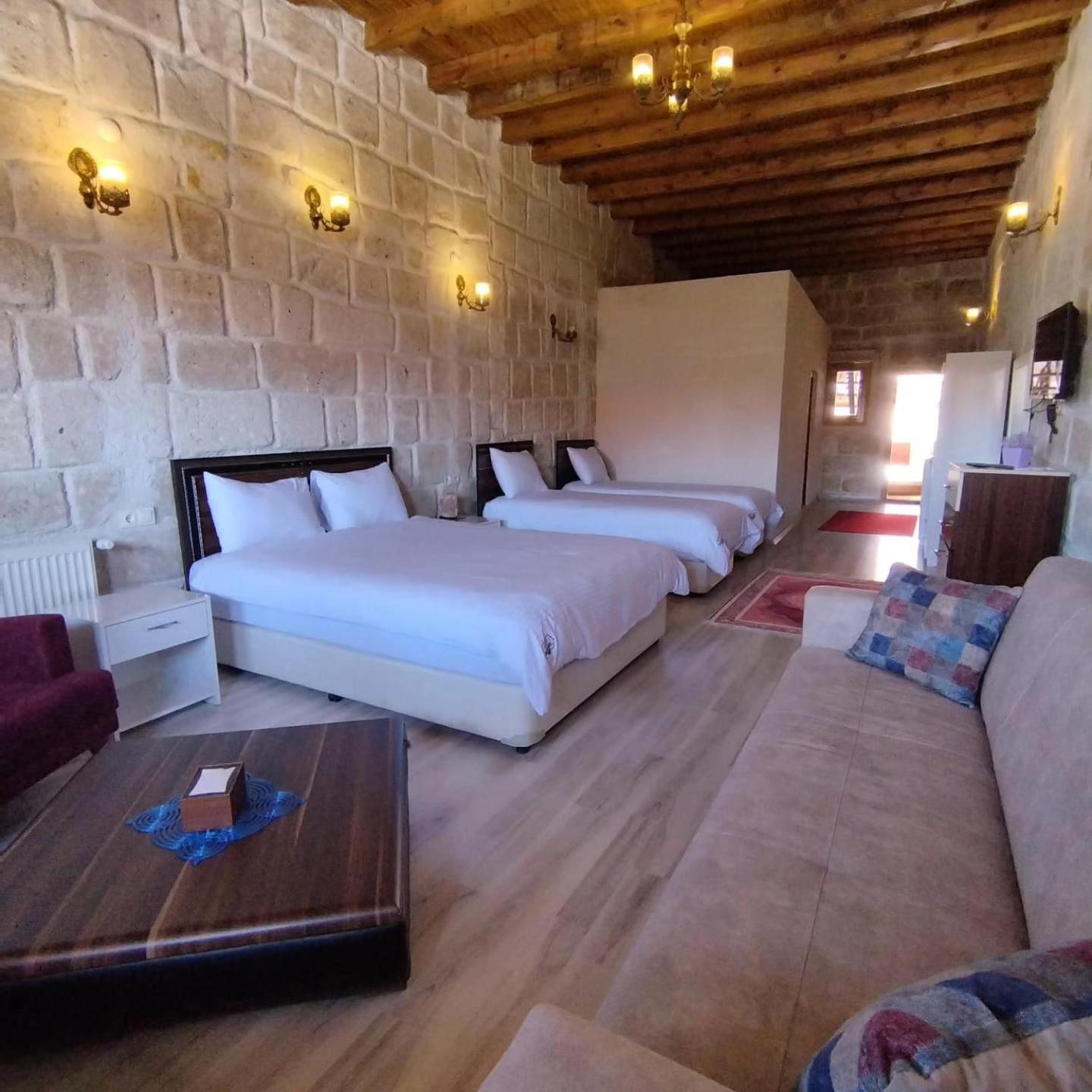 Family Suite - Photo 1