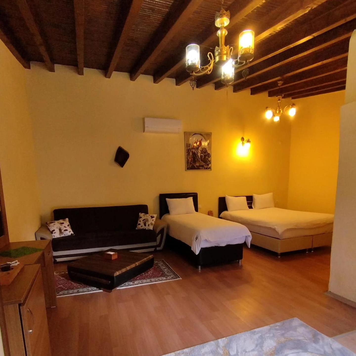 Standard Twin Room with Garden View - Photo 7