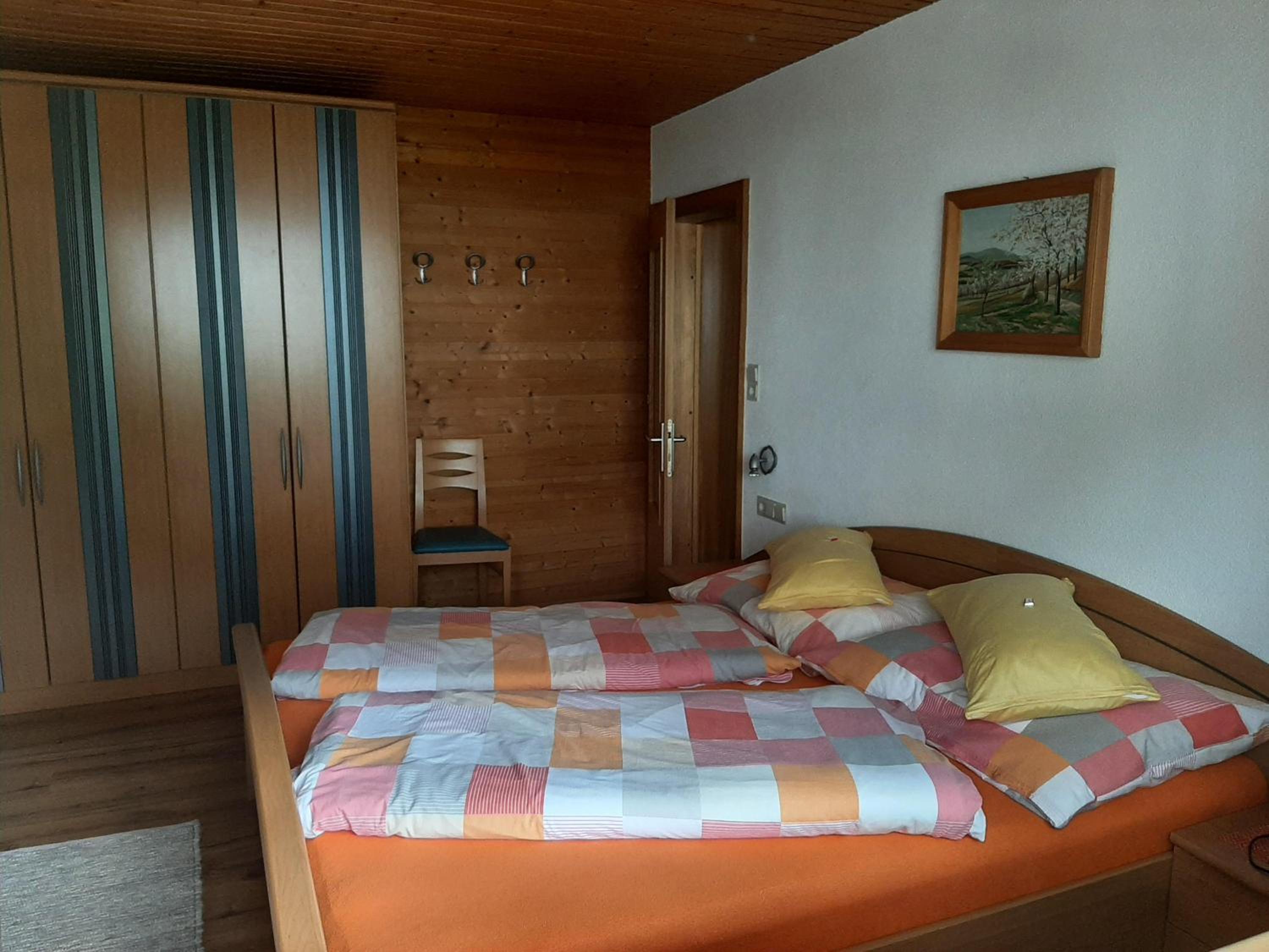 One-Bedroom Apartment with Shower photo 3
