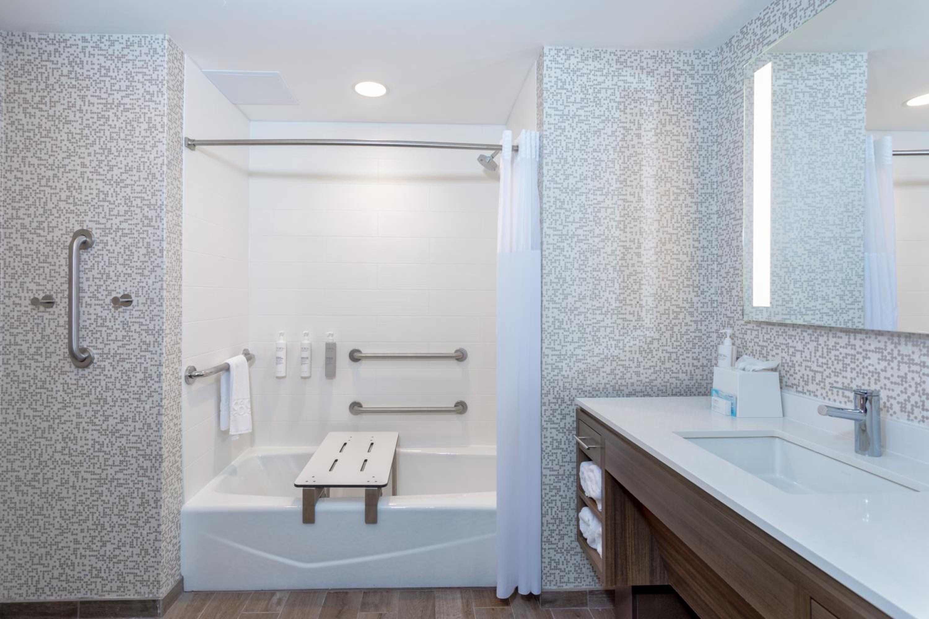 Studio Suite with Two Queen Beds - Hearing Access - Photo 4