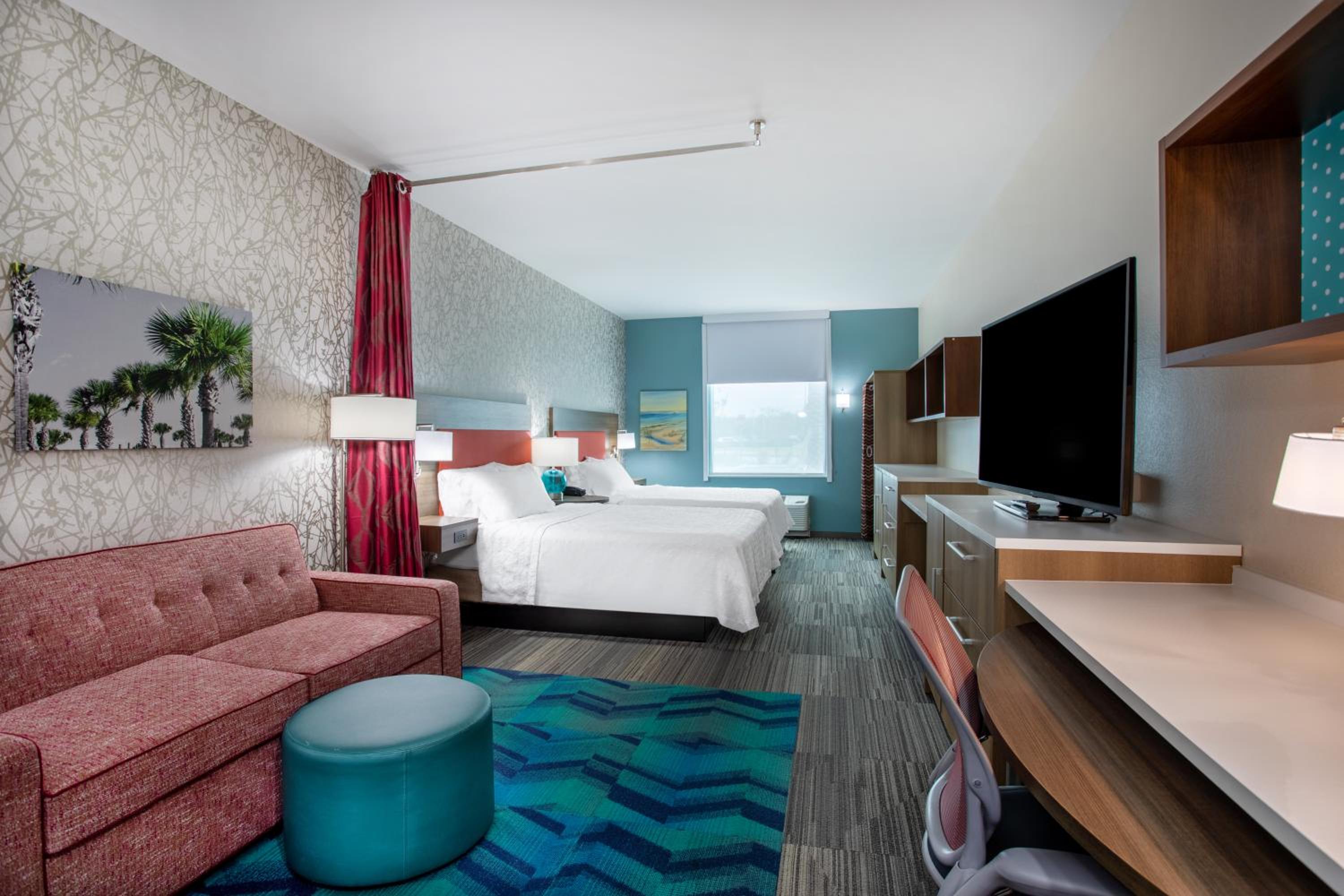 Studio Suite with Two Queen Beds - Photo 4