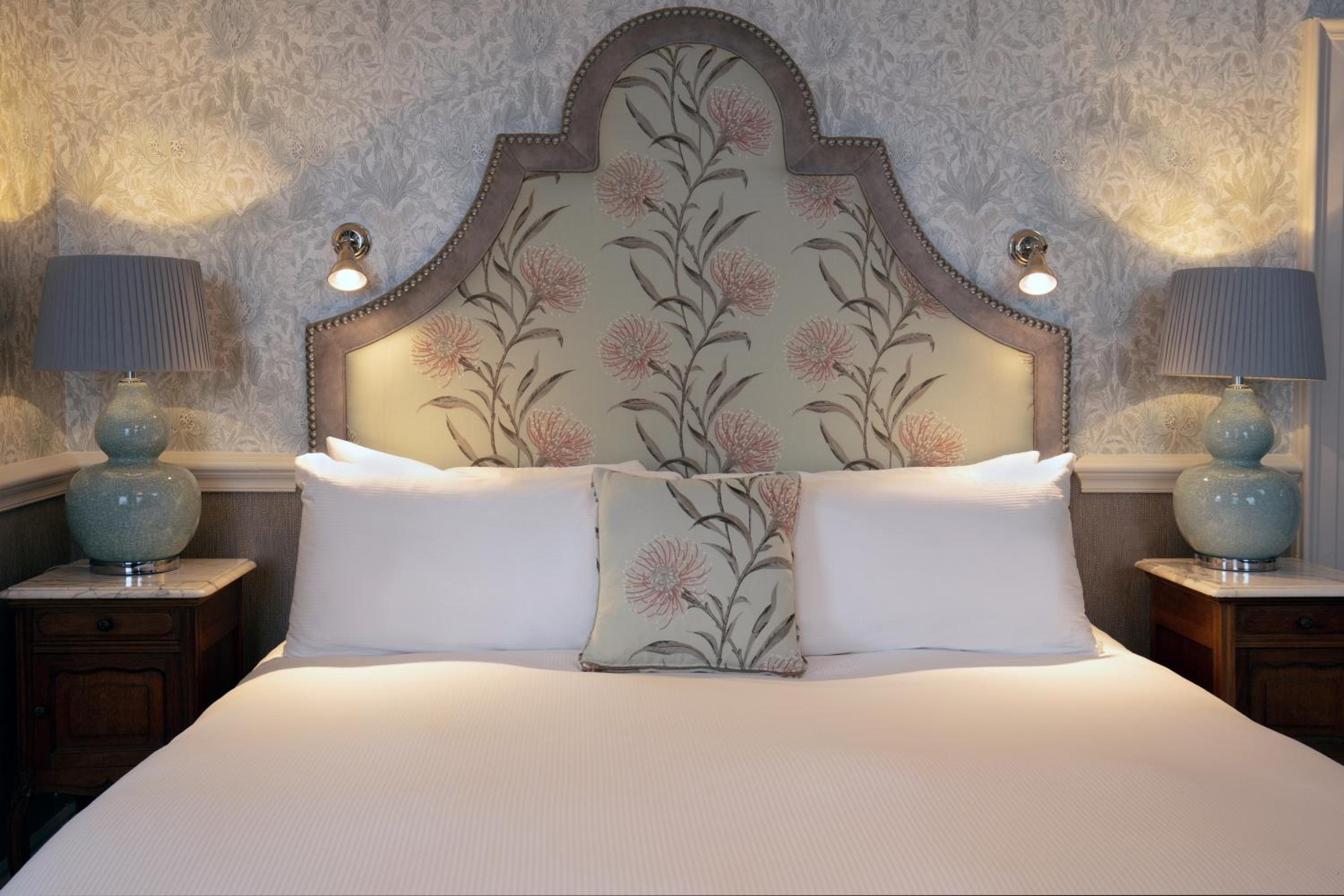 Manor House Tulip Suite - Photo 5