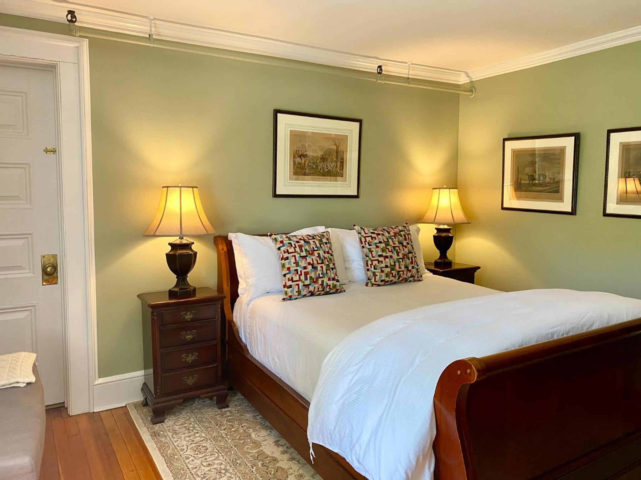 Deluxe Single Room