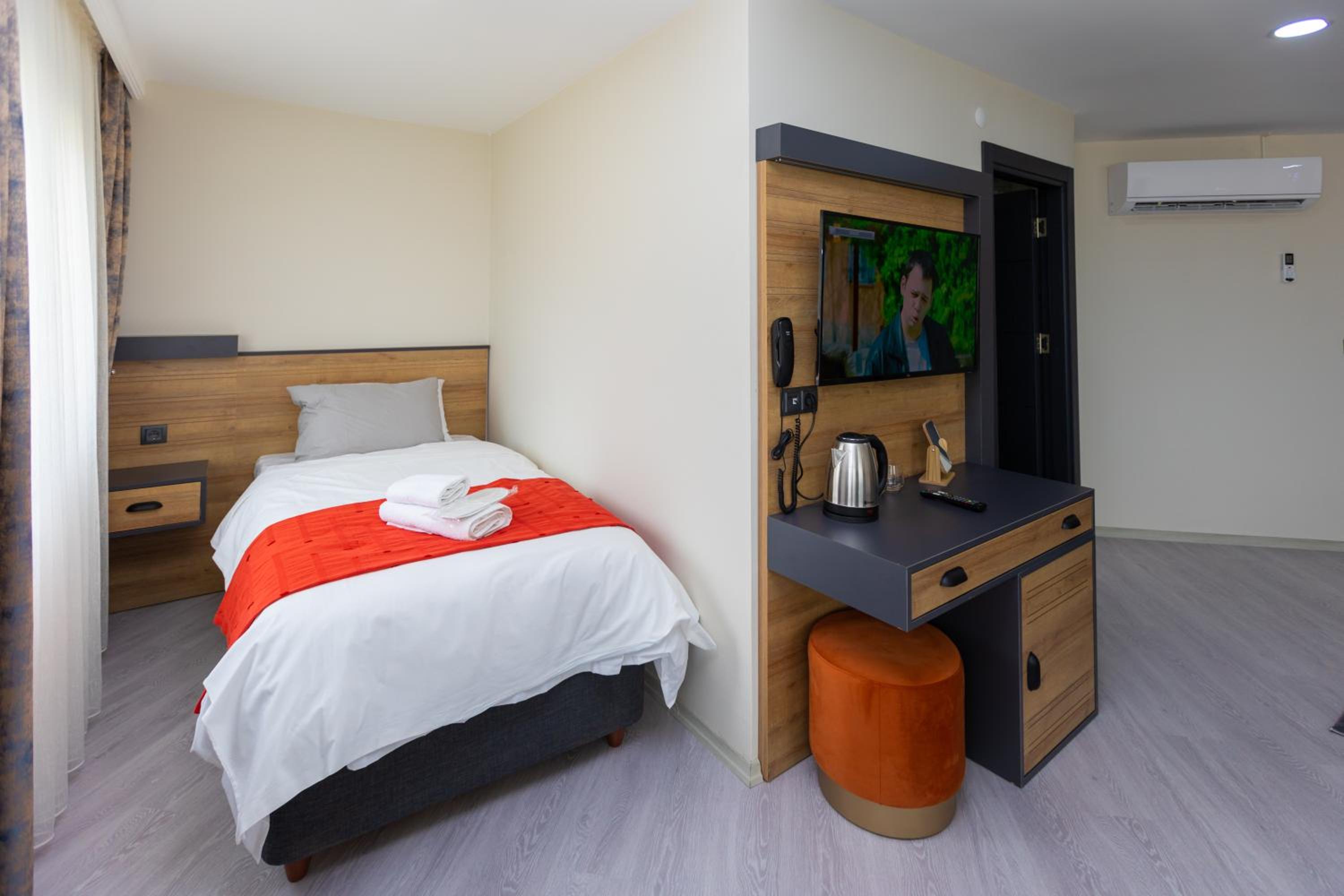 Deluxe Triple Room photo 1
