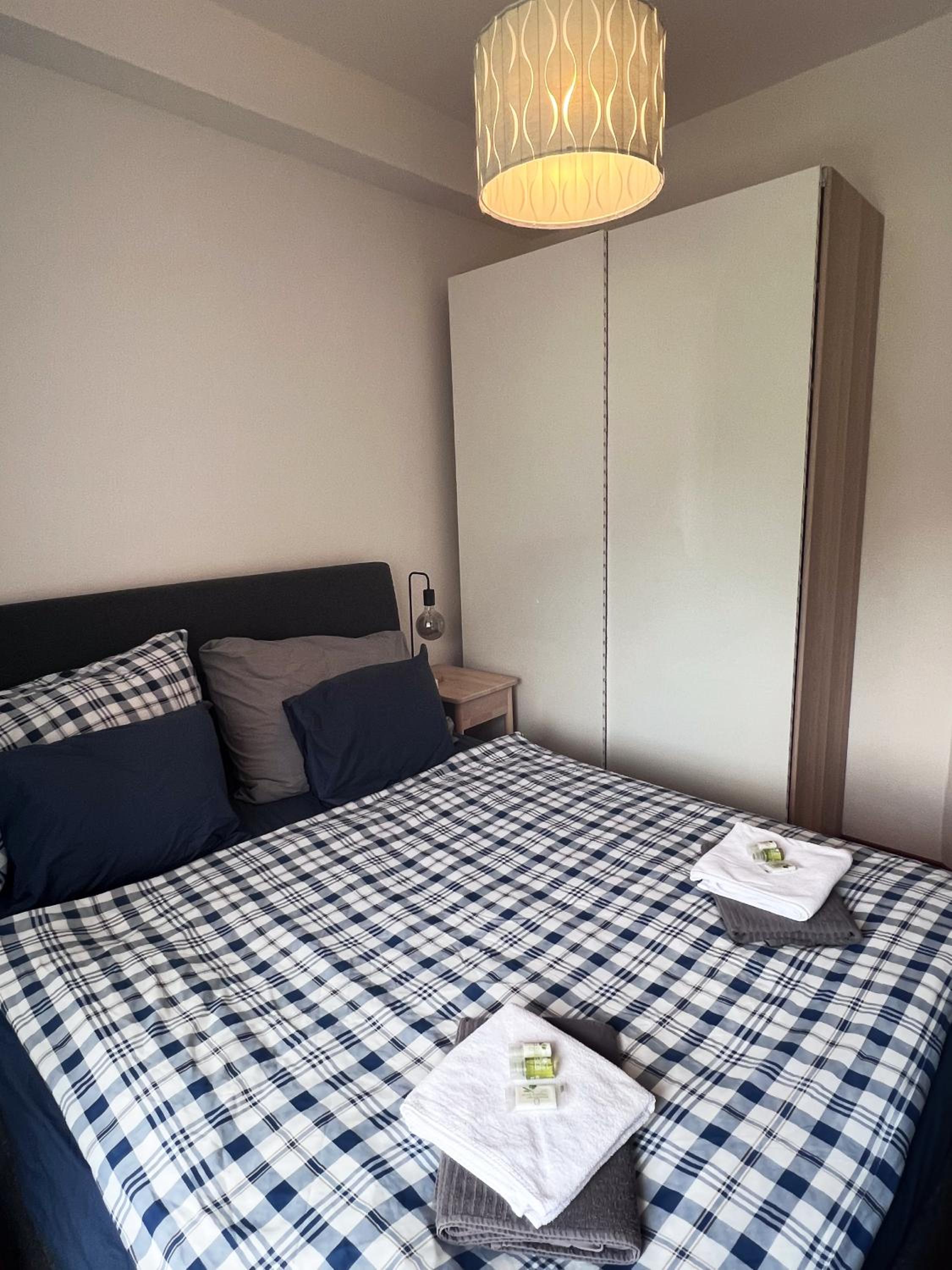 Apartment with Air Conditioning - Photo 12