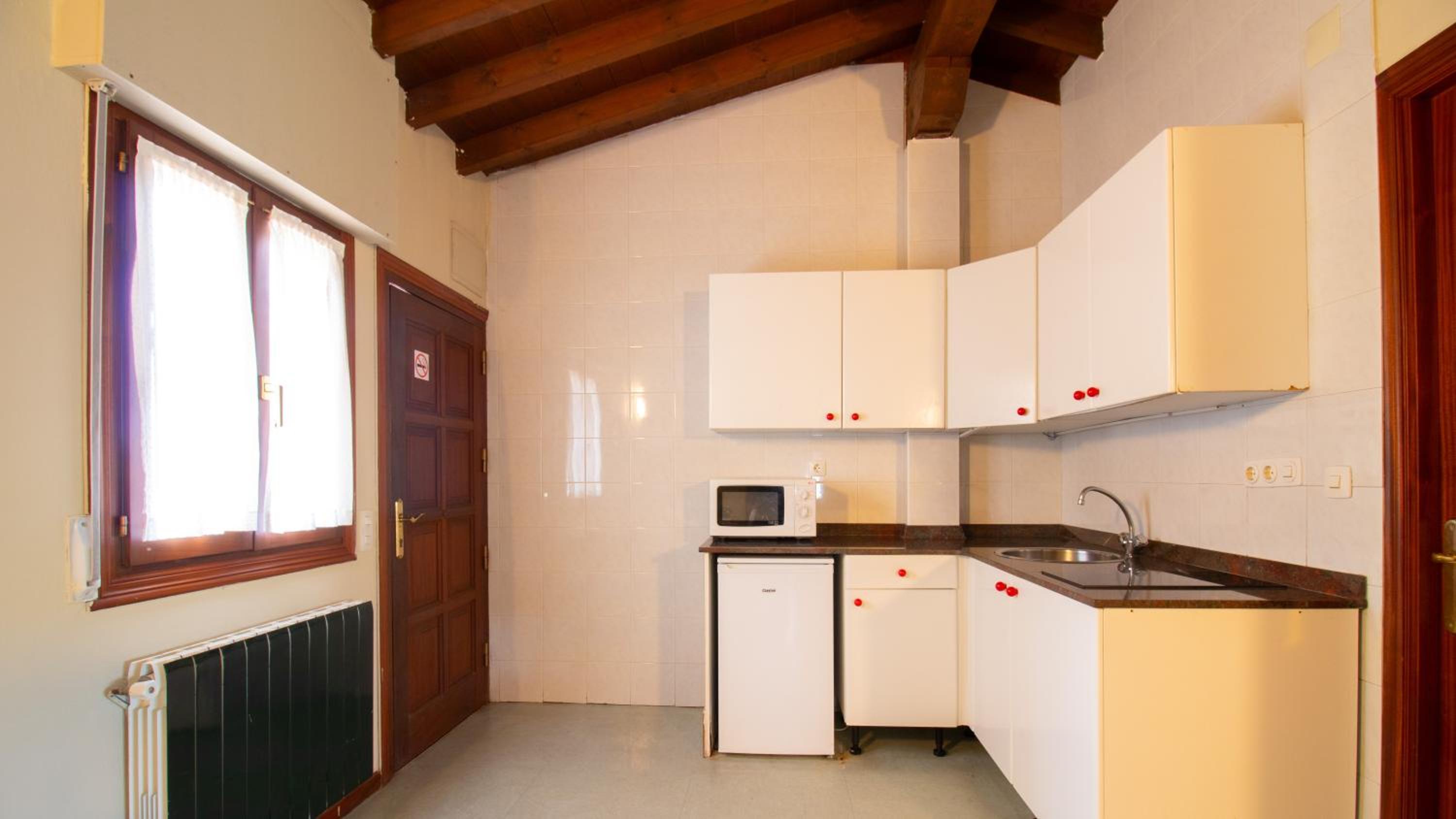 Apartment photo 2