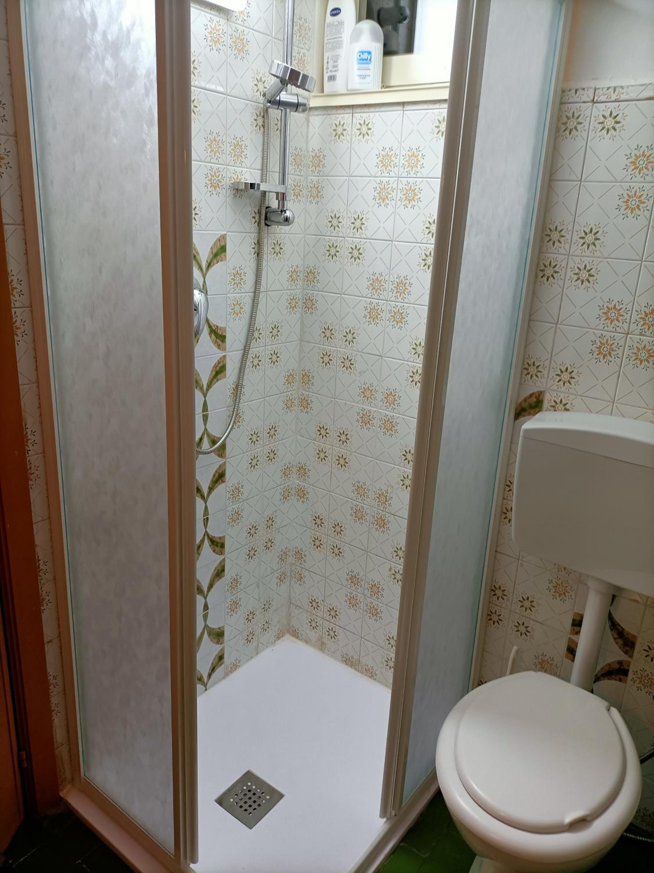 Four-Bedroom House - Photo 21