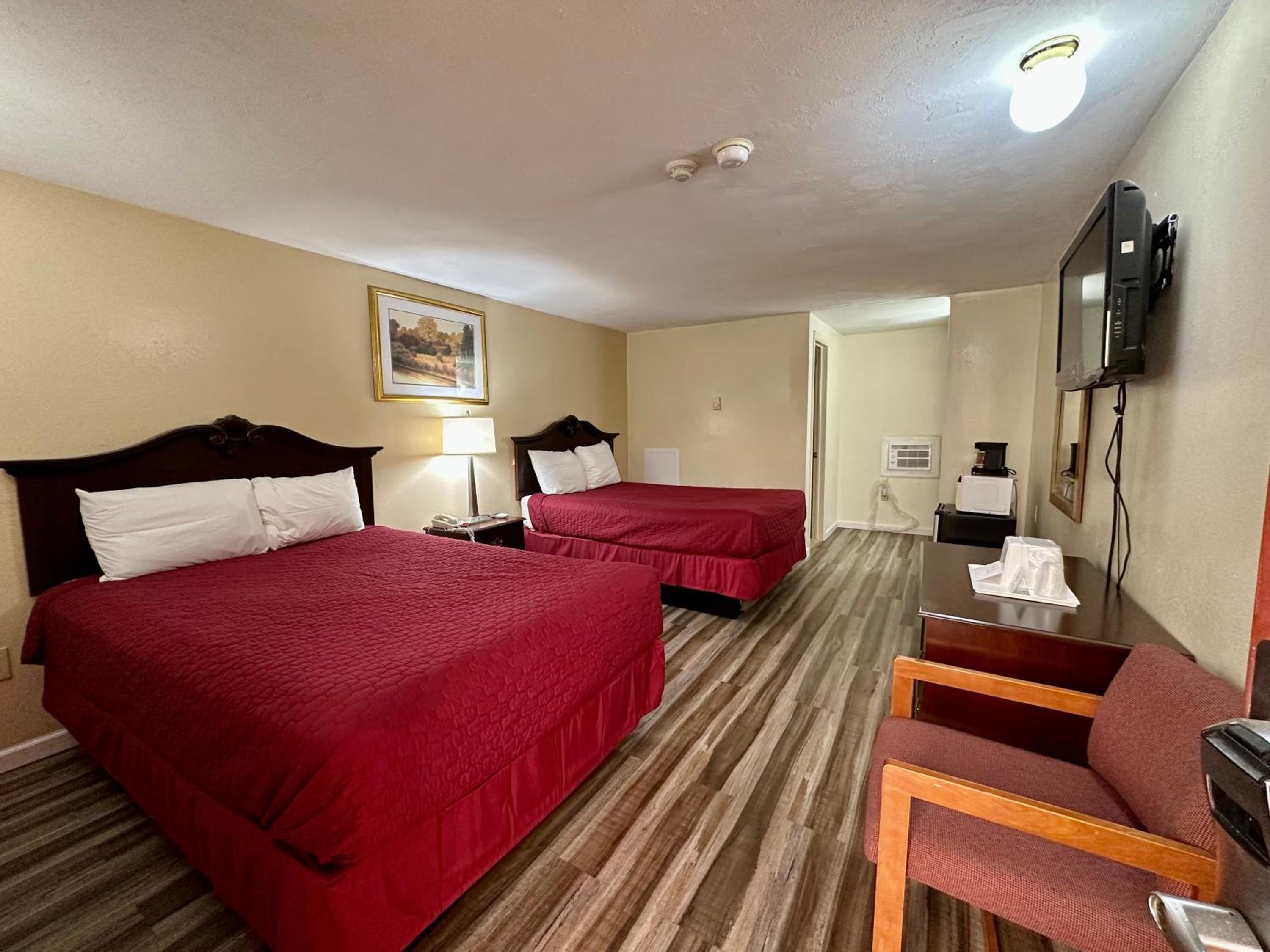 Double Room with Two Double Beds - Non-Smoking - Photo 1