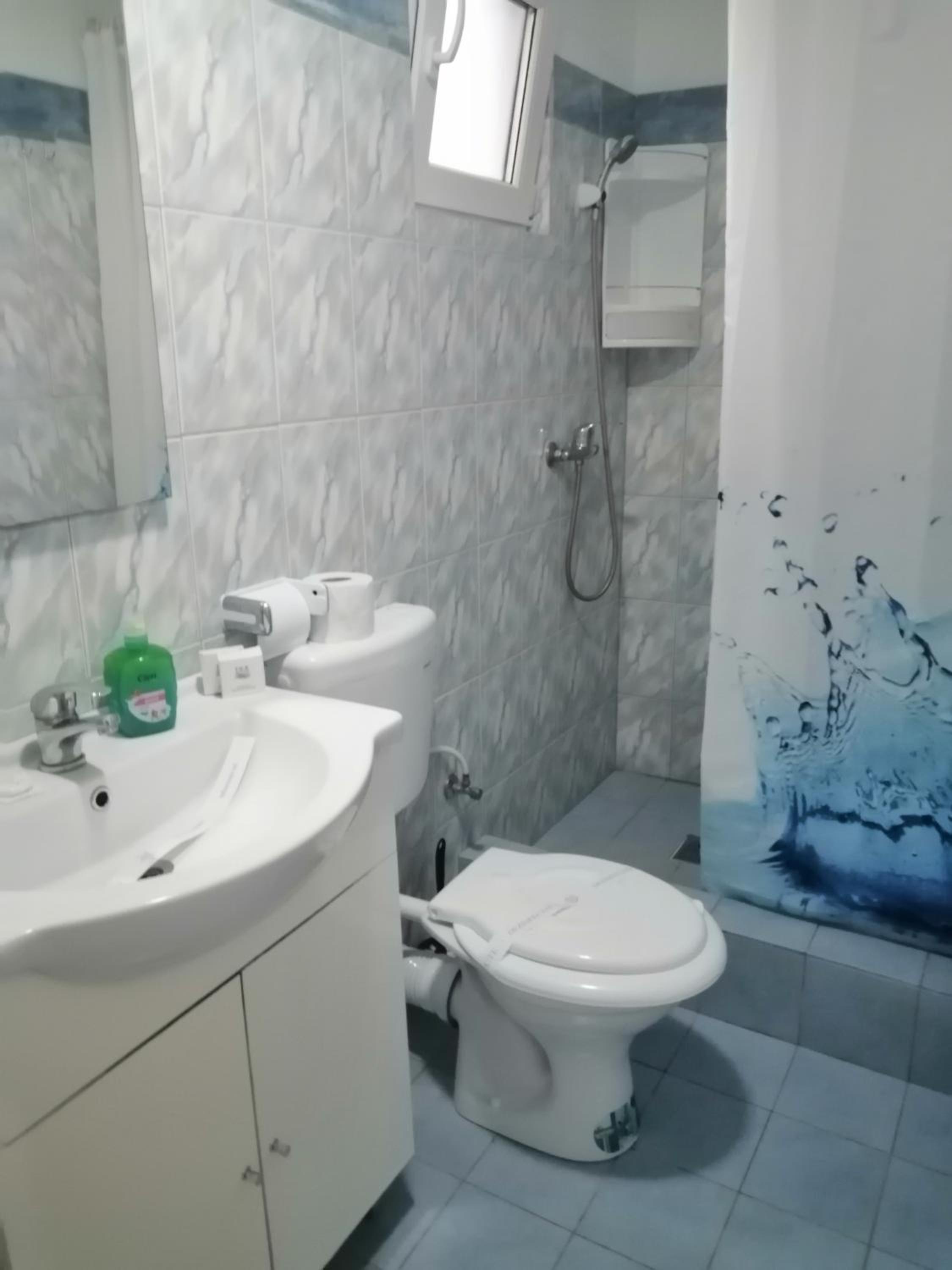 Double Room - Photo 16