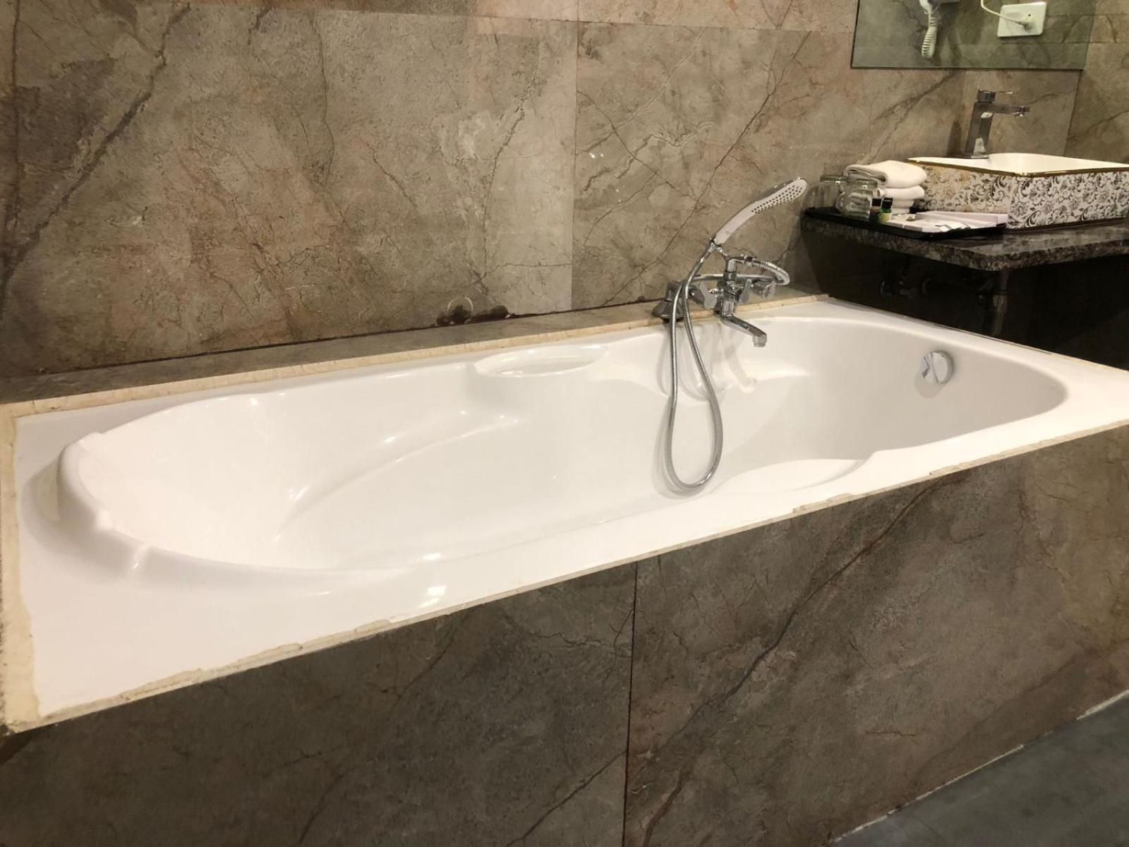 Family Suite with Bathtub - 20% discount on F&B and Soft Drinks - Photo 17