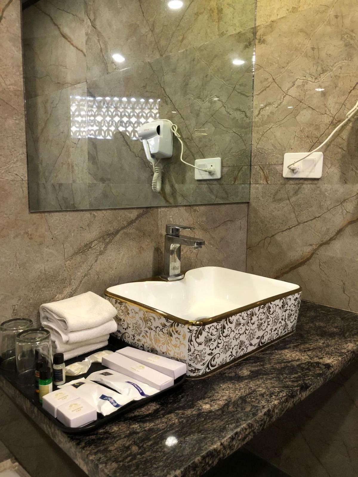 Family Suite with Bathtub - 20% discount on F&B and Soft Drinks - Photo 11