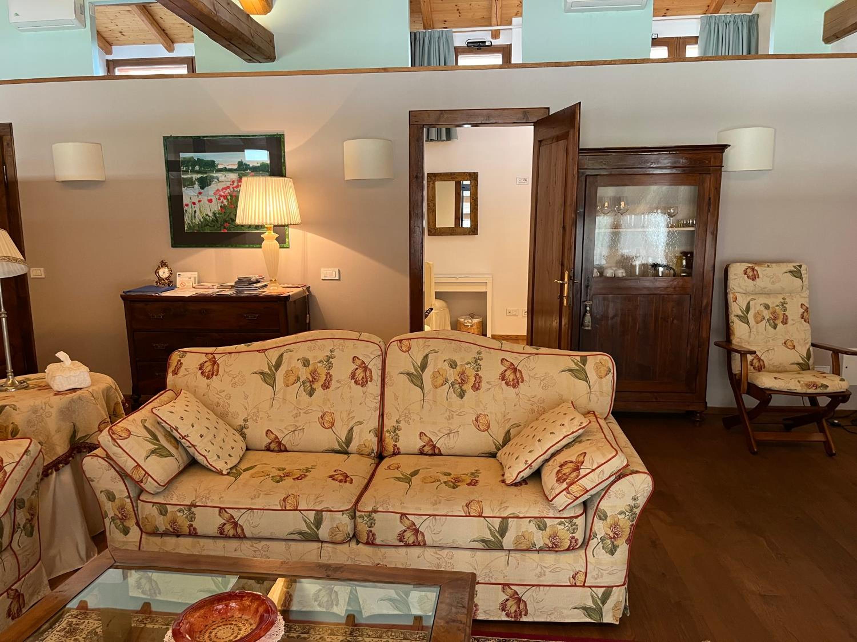 Loft - Photo 16