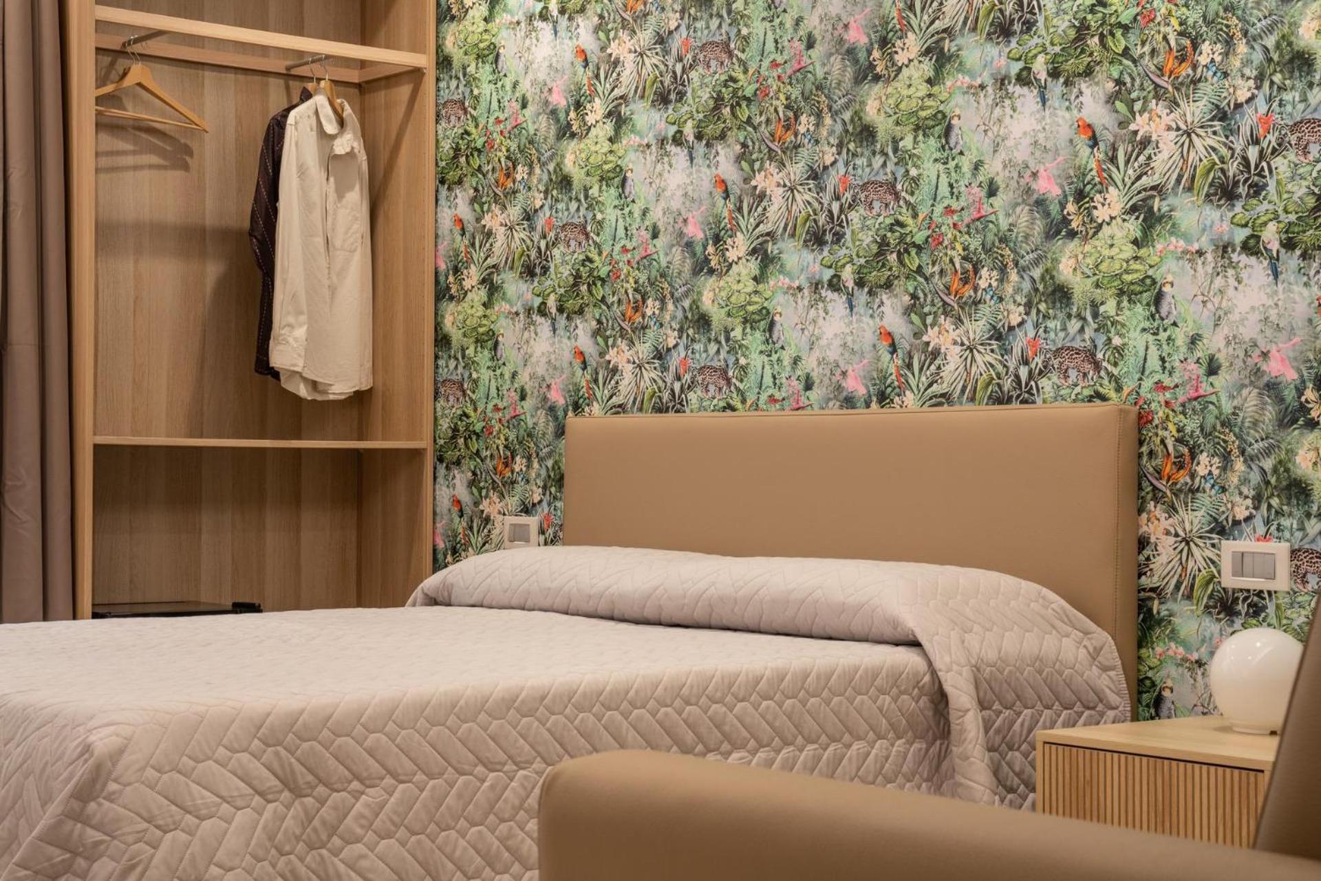Luxury Quadruple Room - Photo 11