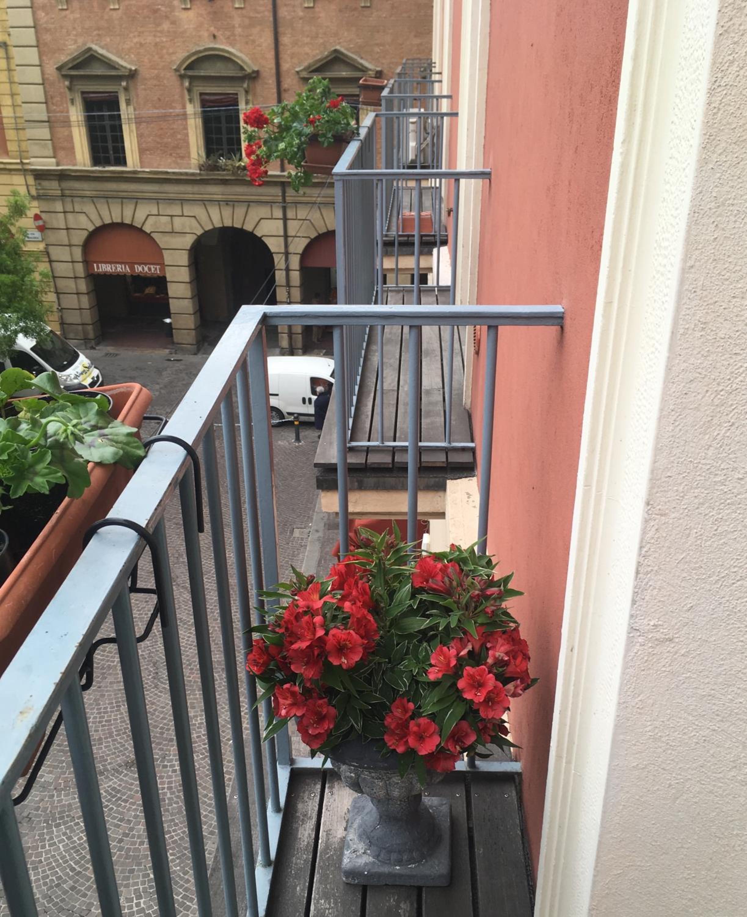 Studio Apartment - Photo 4