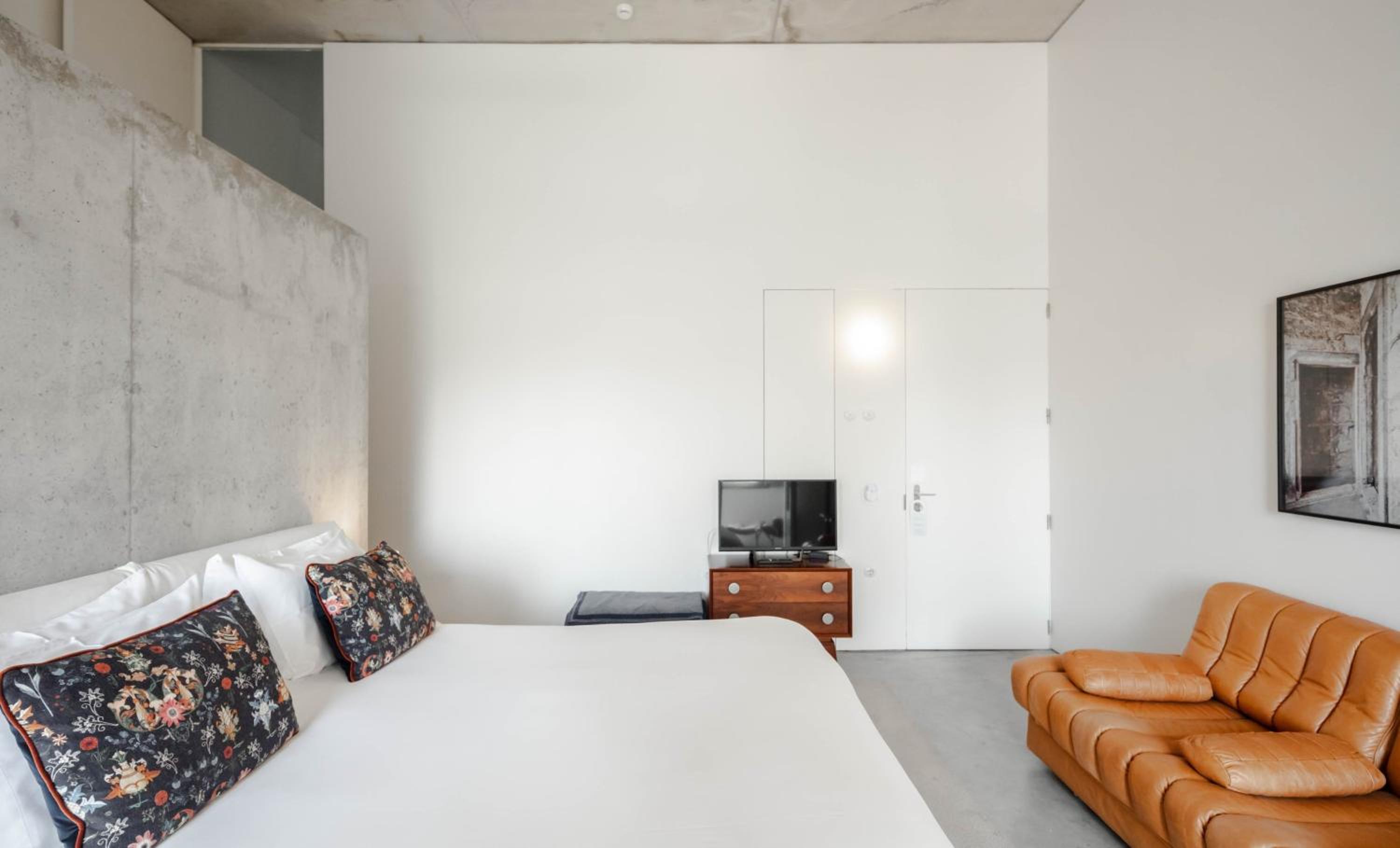 Deluxe Suite - Photo 2