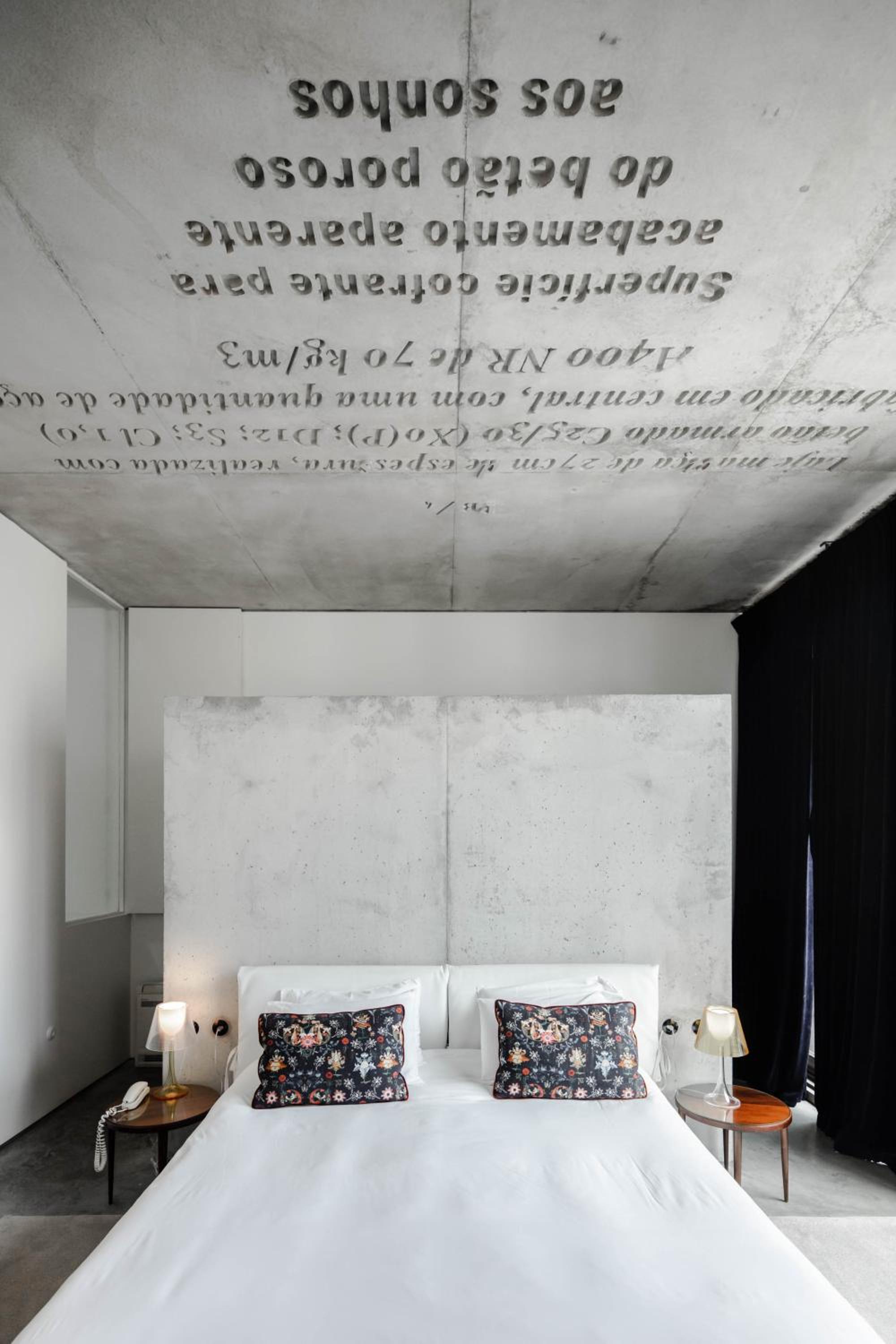 Suite with City View - Photo 5