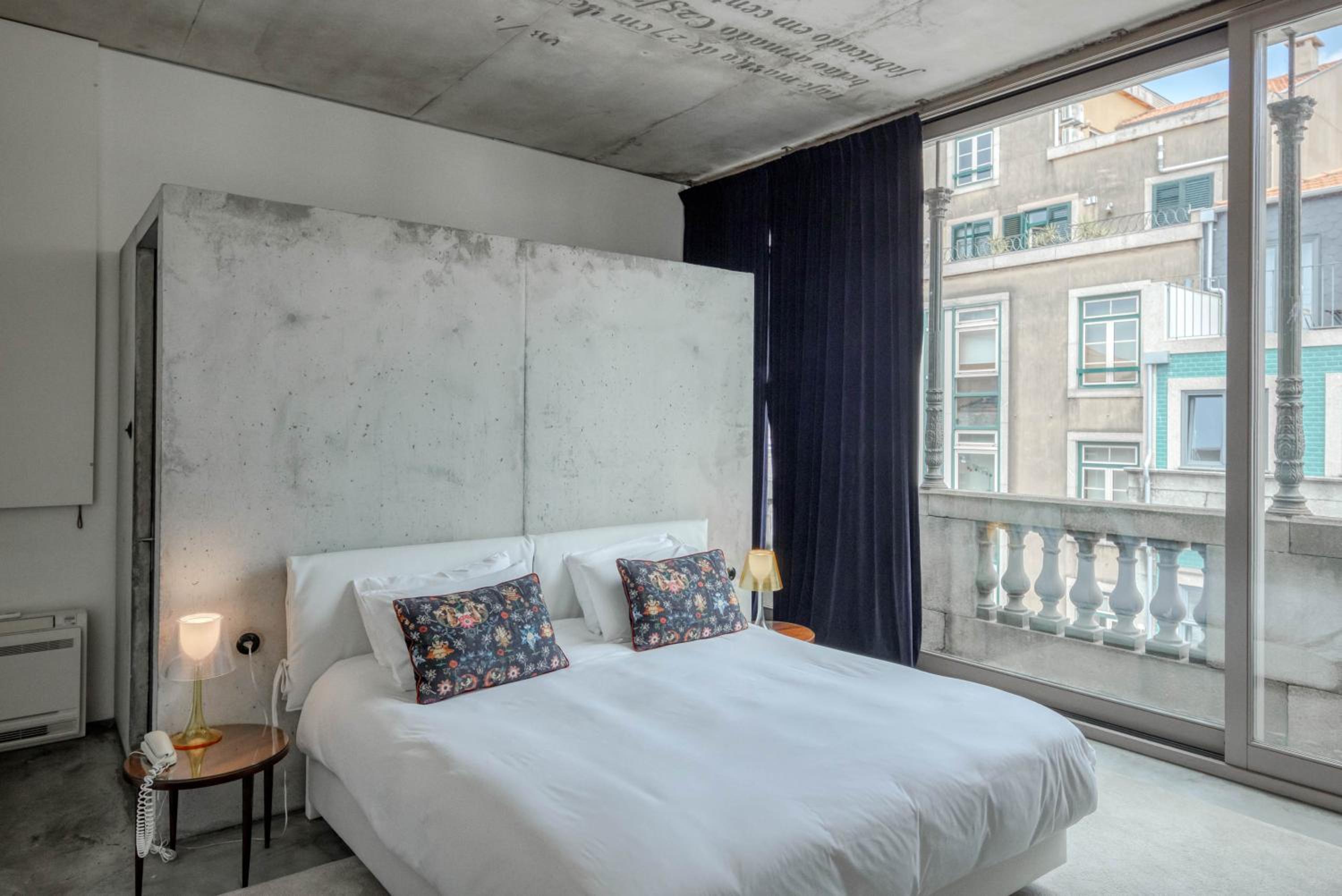 Suite with City View - Photo 3