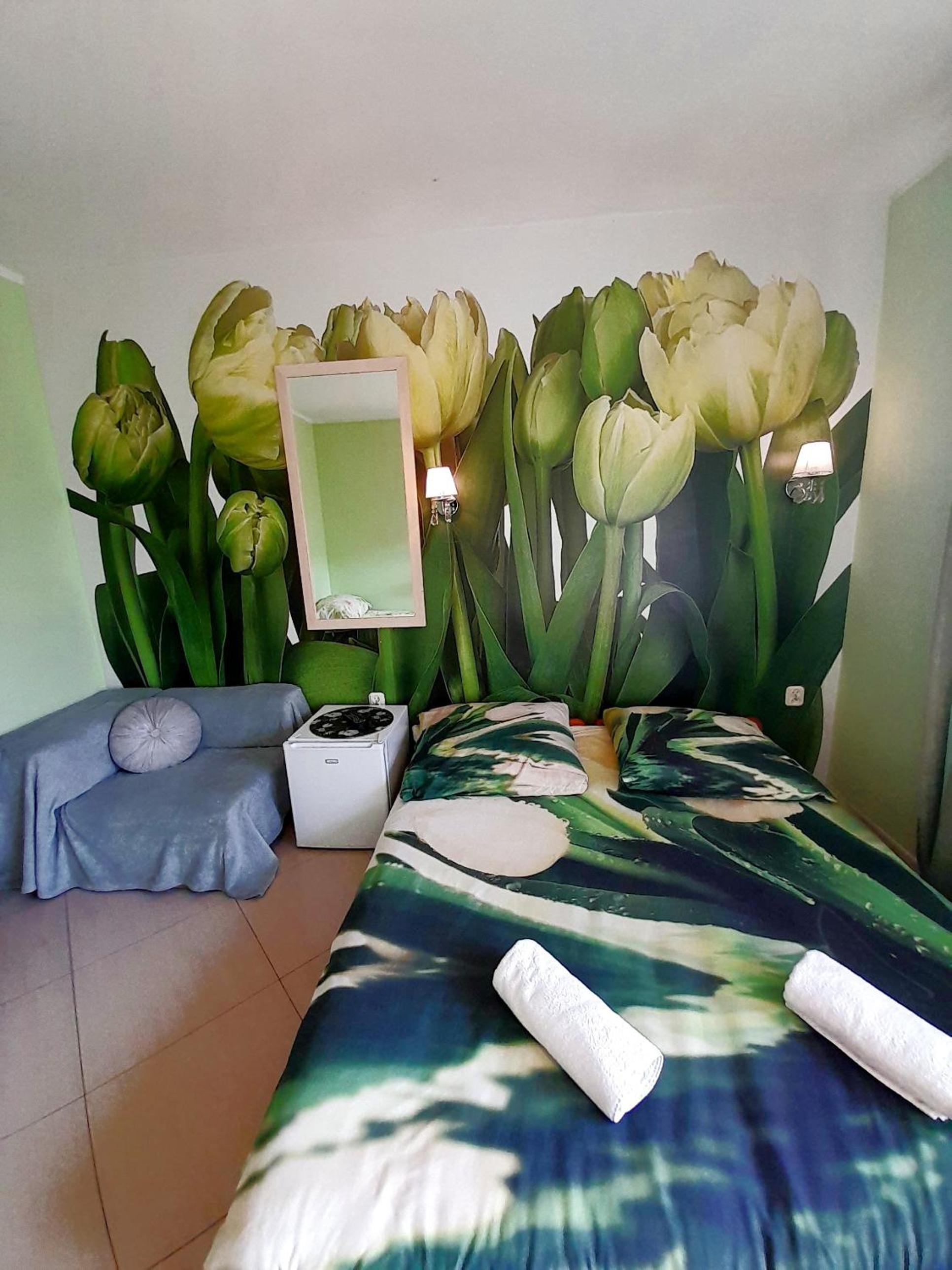 Triple Room with folding chair - Photo 9