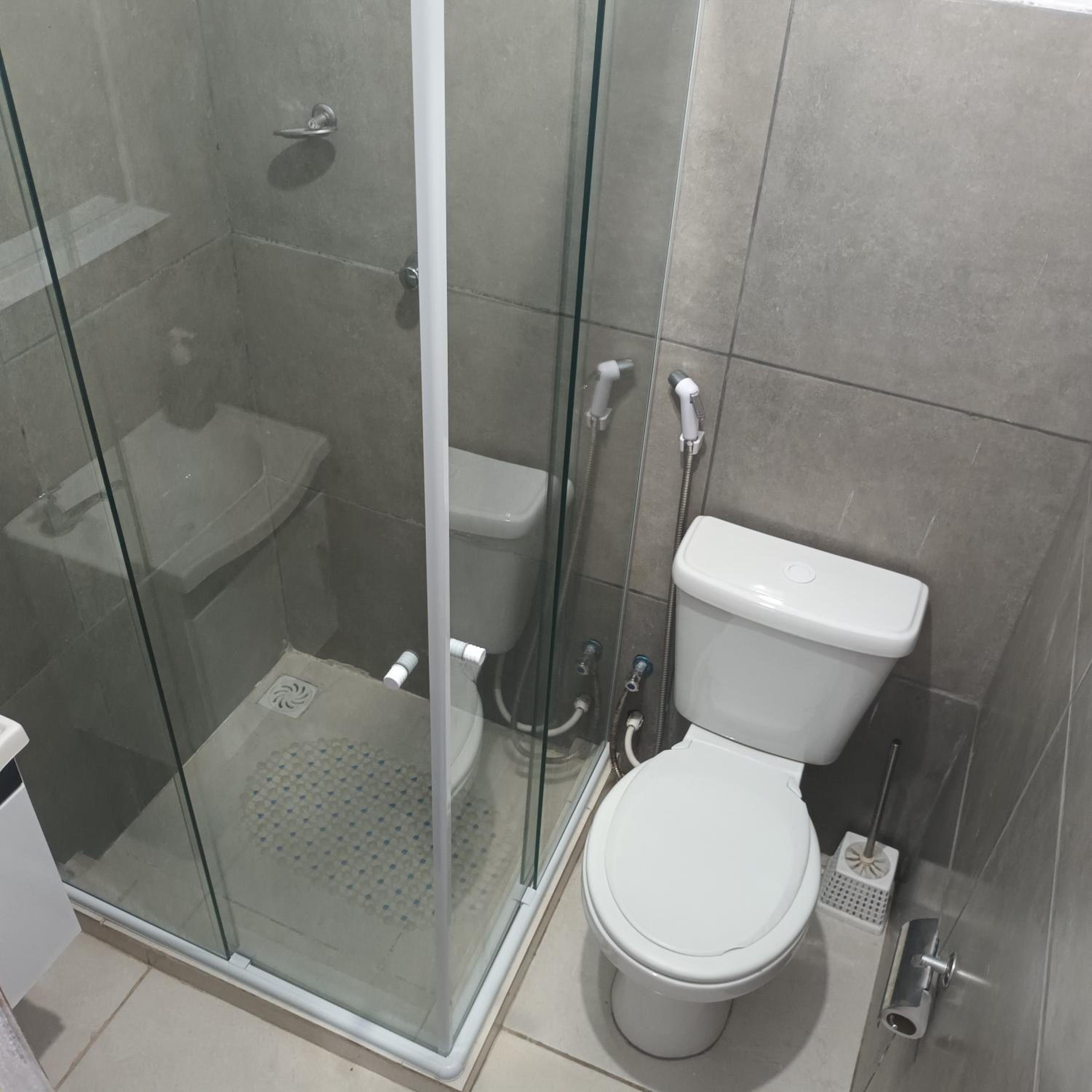 Double Room with Private Bathroom - Photo 2