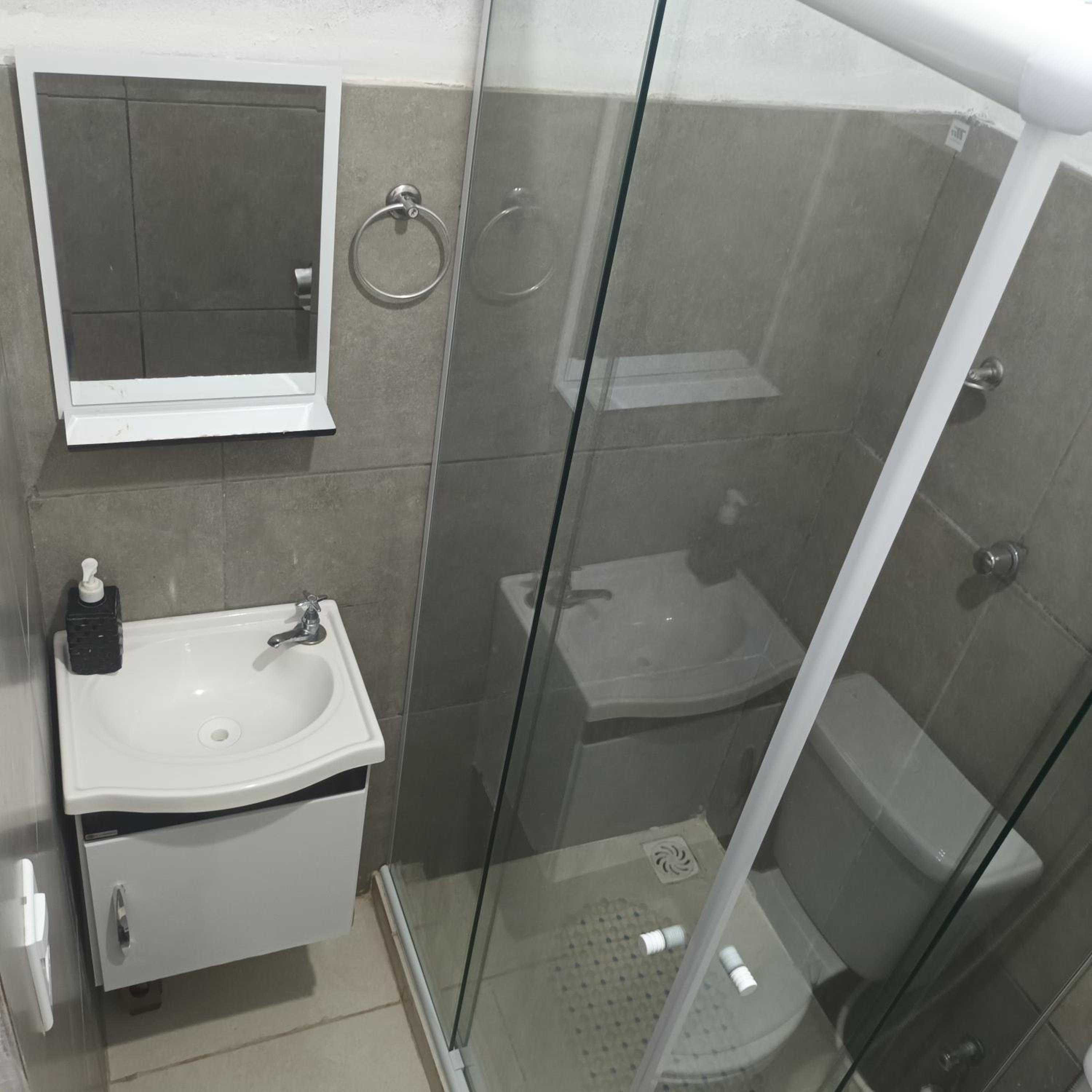 Double Room with Private Bathroom - Photo 3