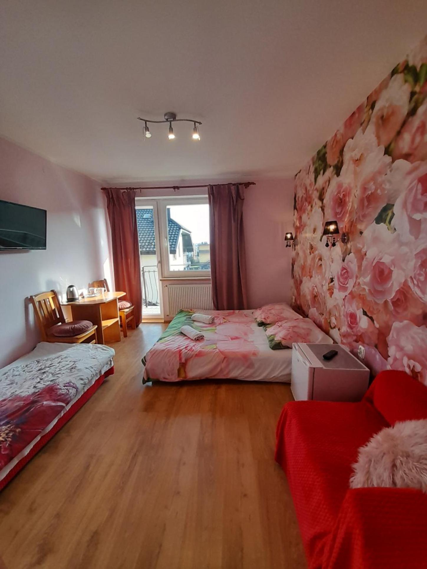 Triple Room with folding chair - Photo 10