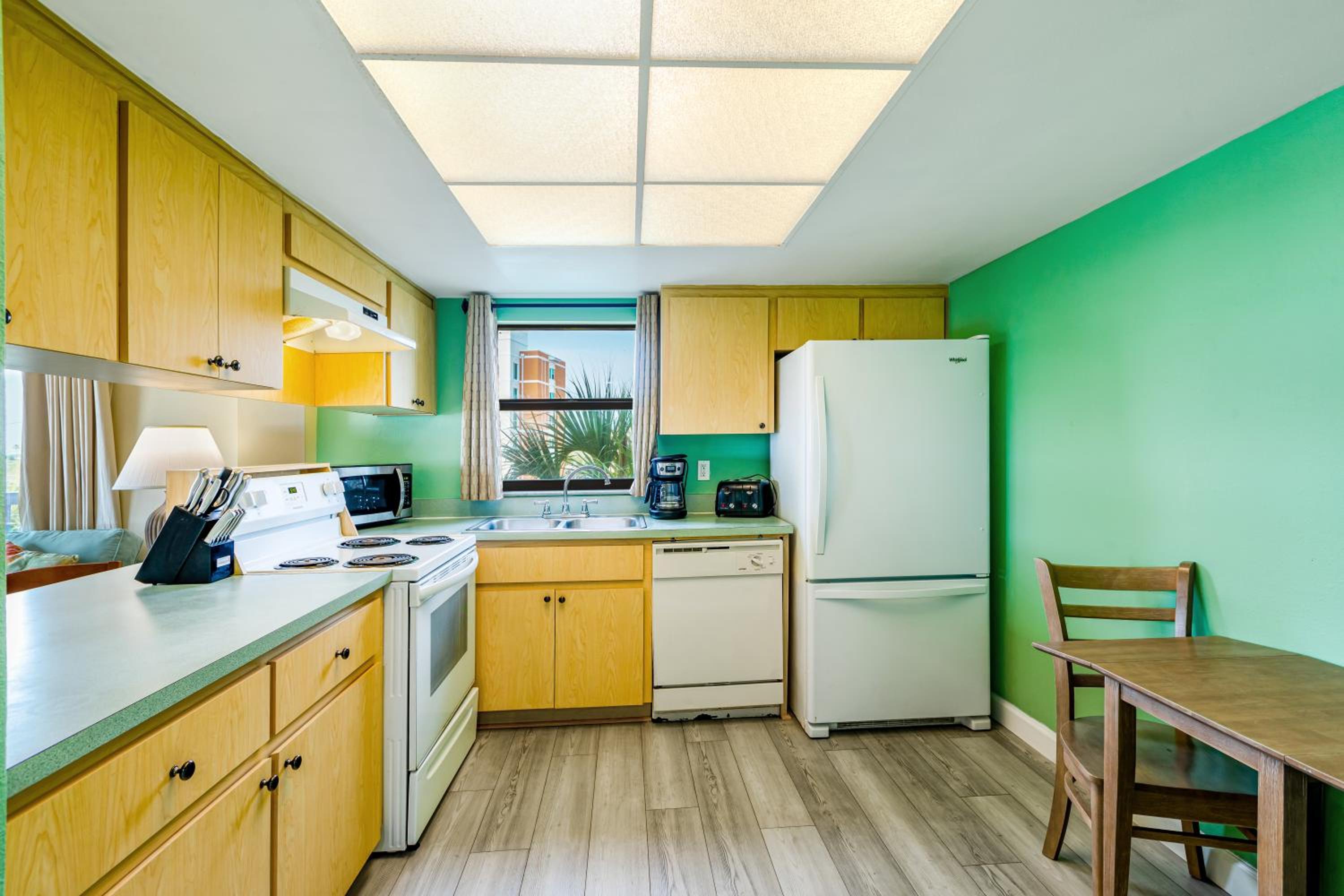Deluxe Apartment photo 2