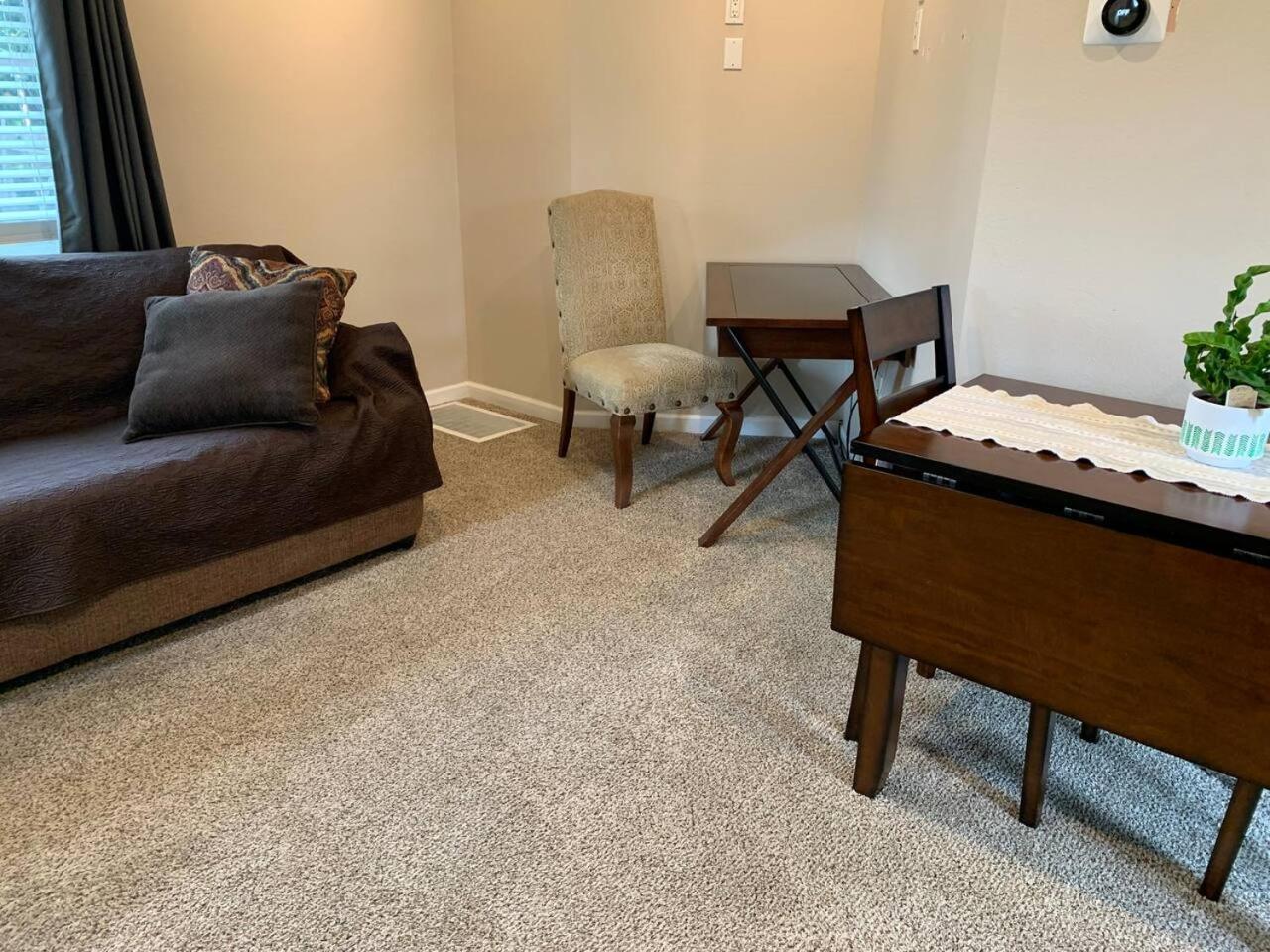 Two-Bedroom Apartment photo 2