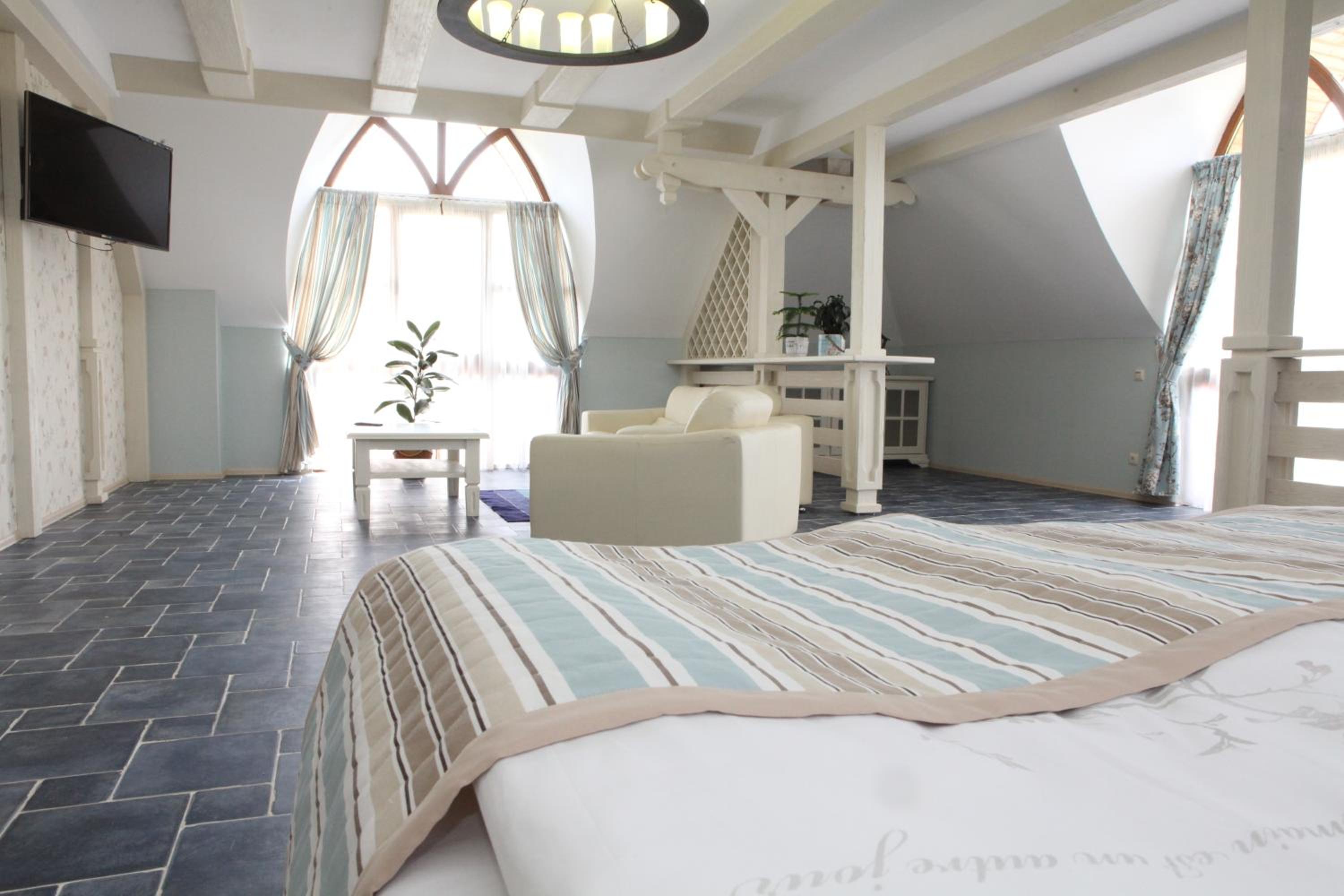 Studio with Balcony photo 2