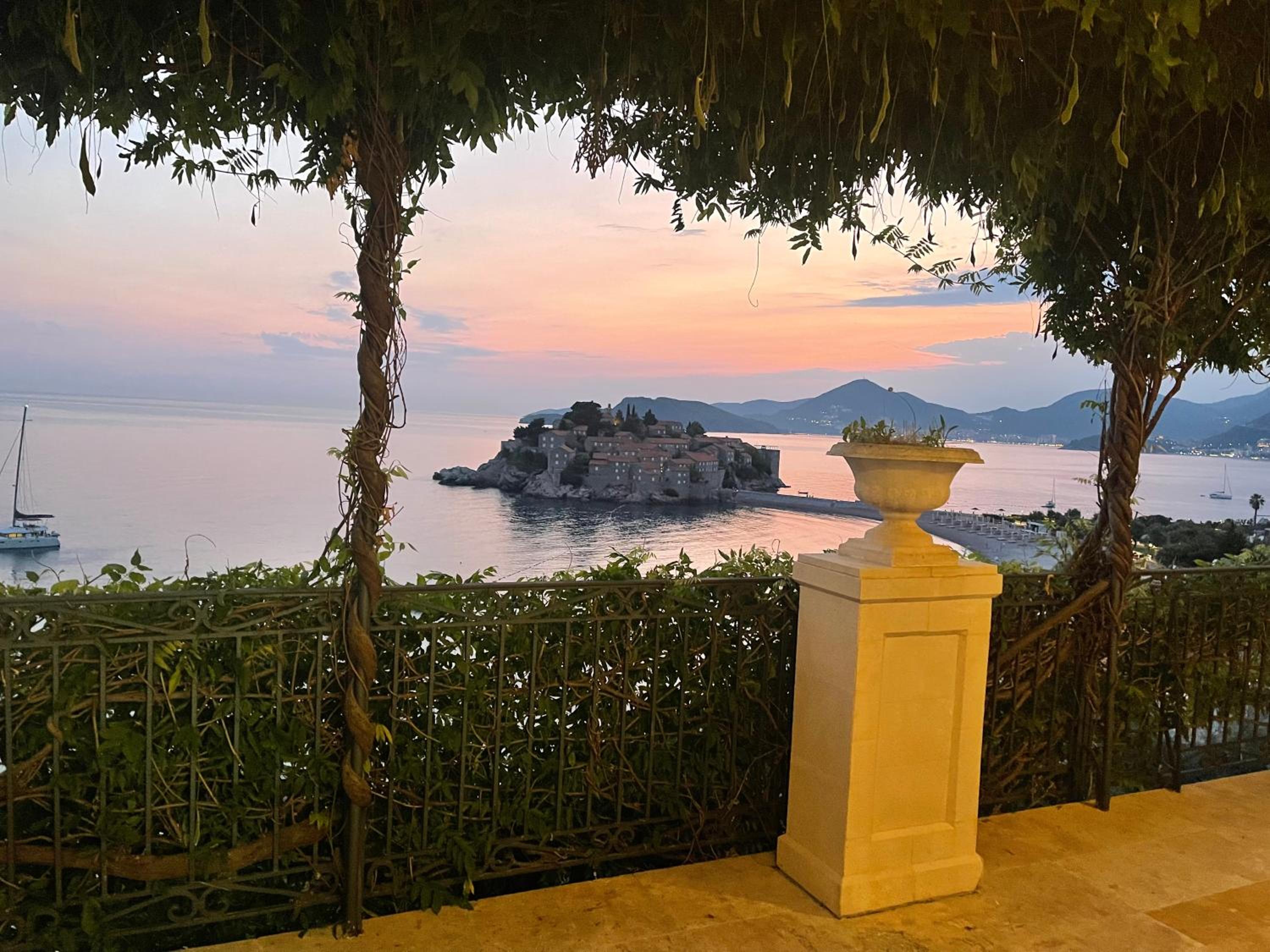 Two-Bedroom Apartment photo 2