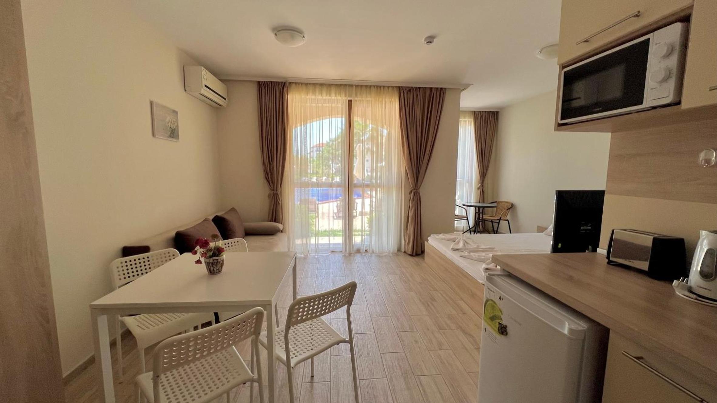 Studio with Sea View photo 1