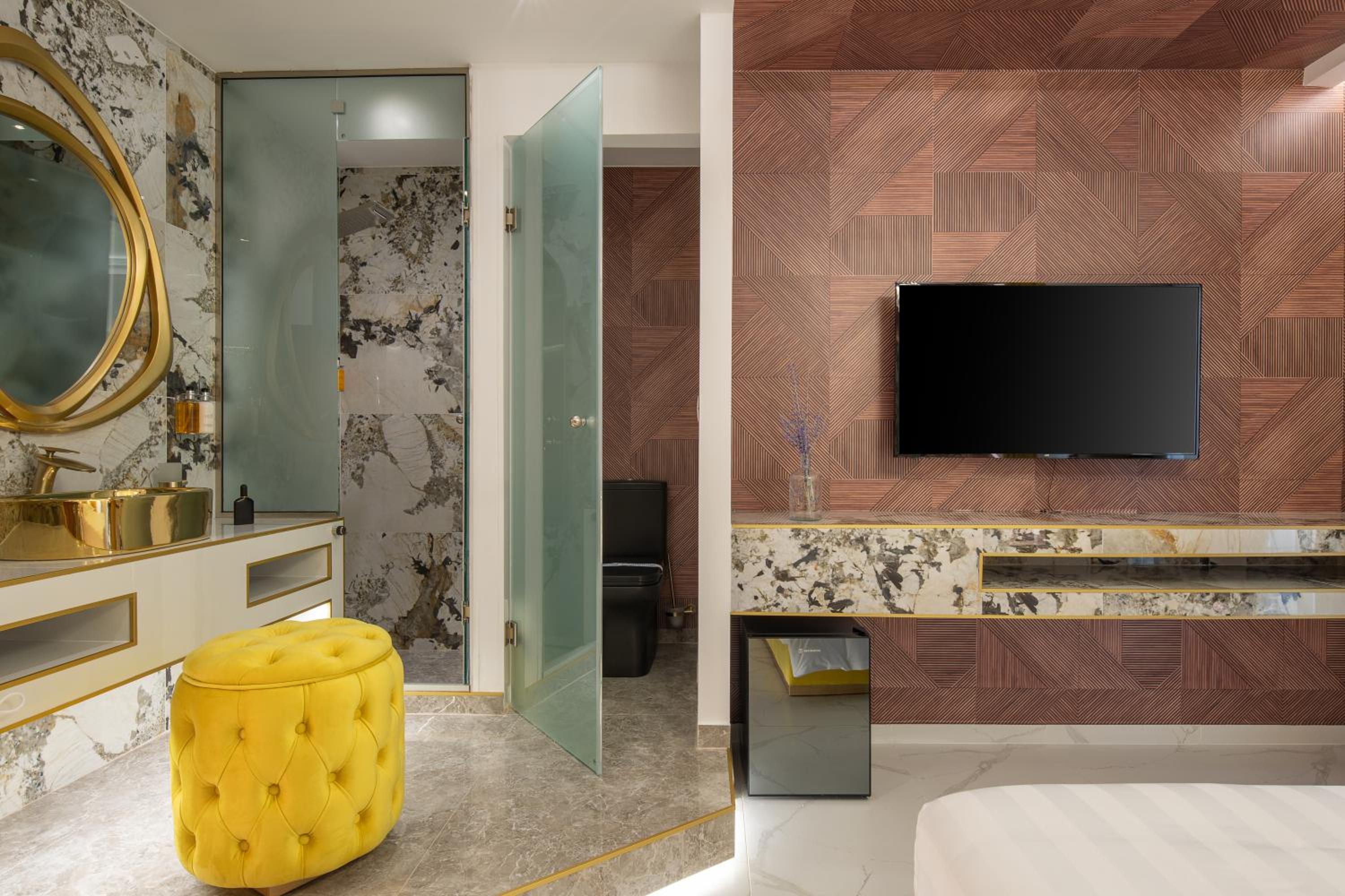 Deluxe Junior Suite - Photo 3