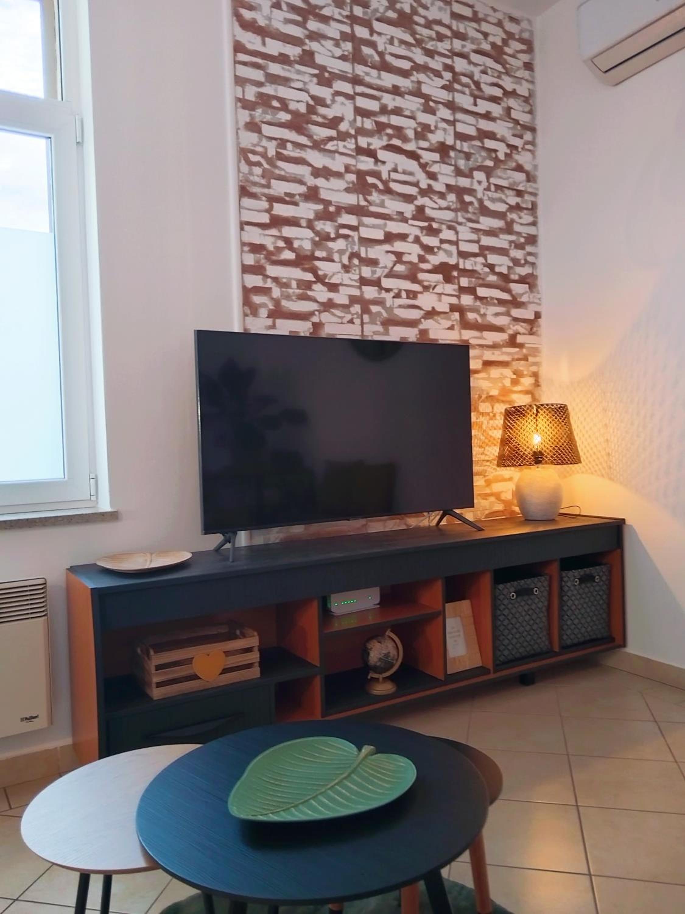 One-Bedroom Apartment with Balcony and Sea View photo 1