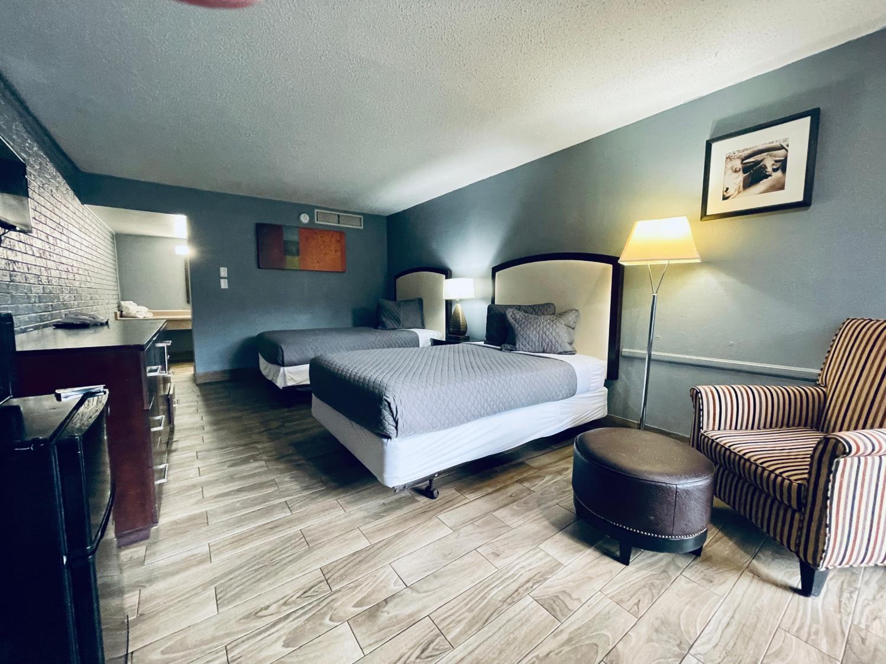 Double Room - Photo 15