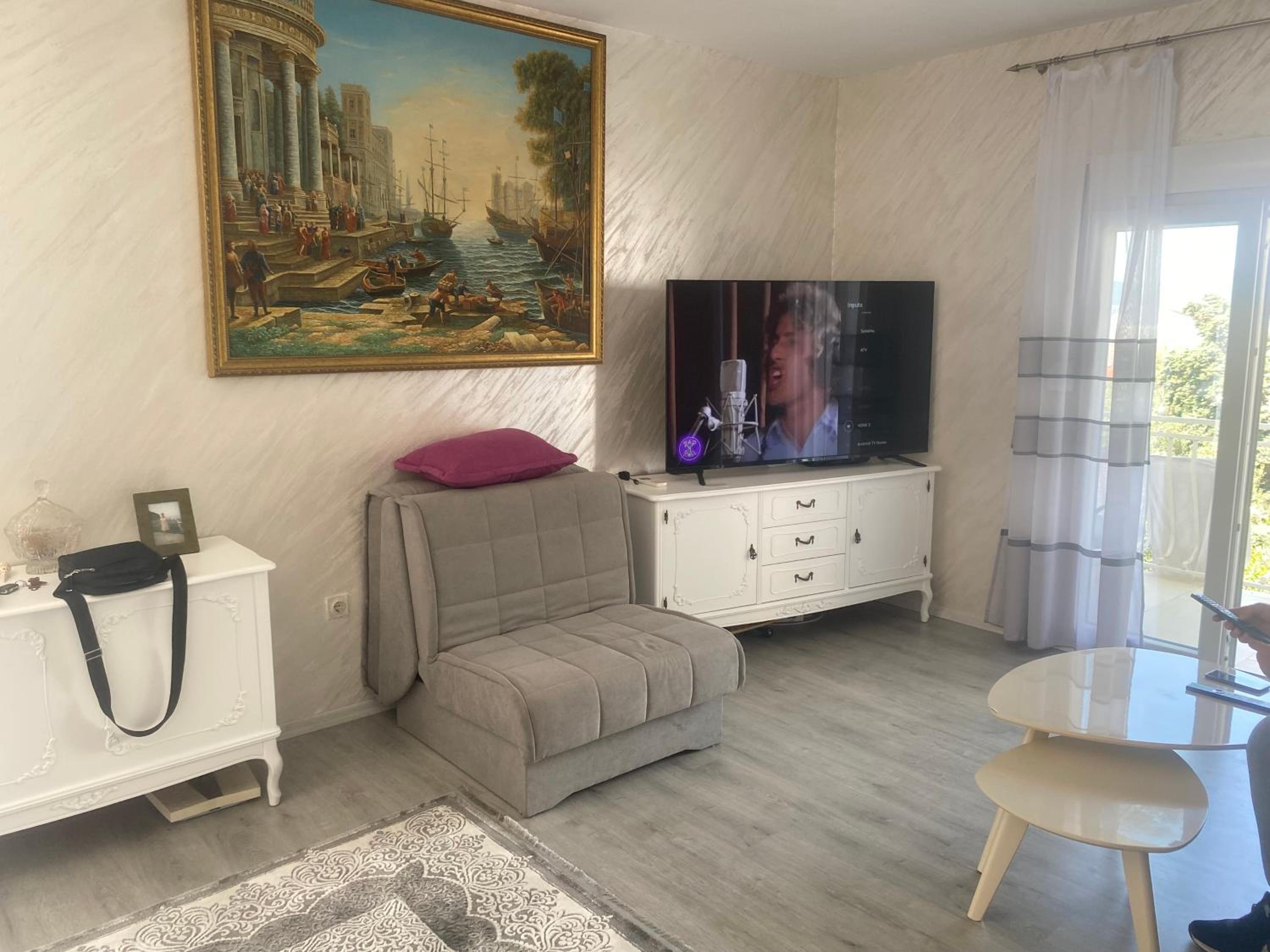 Apartment With Sea View
