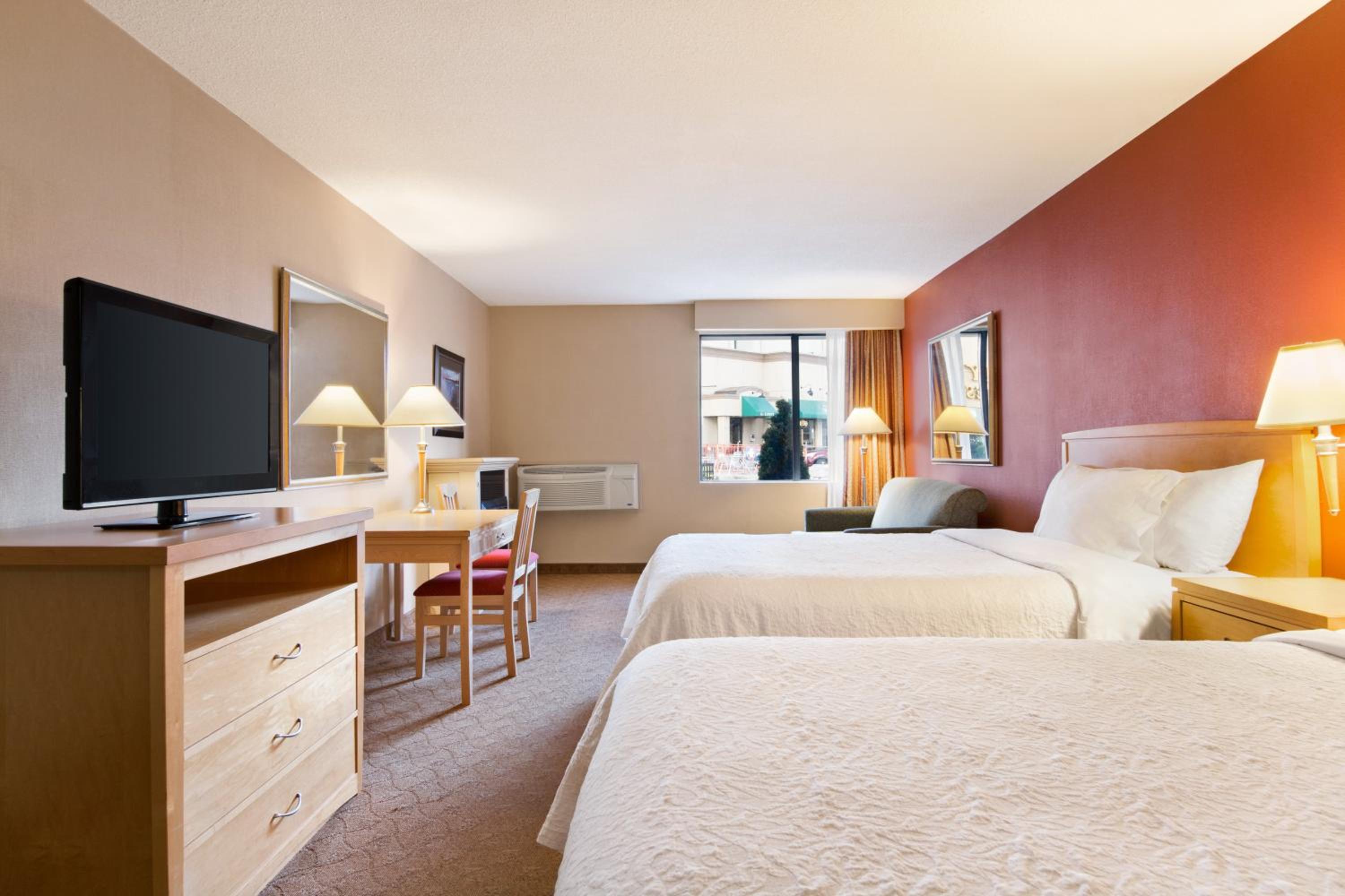 Double Room with Two Double Beds - Non-Smoking