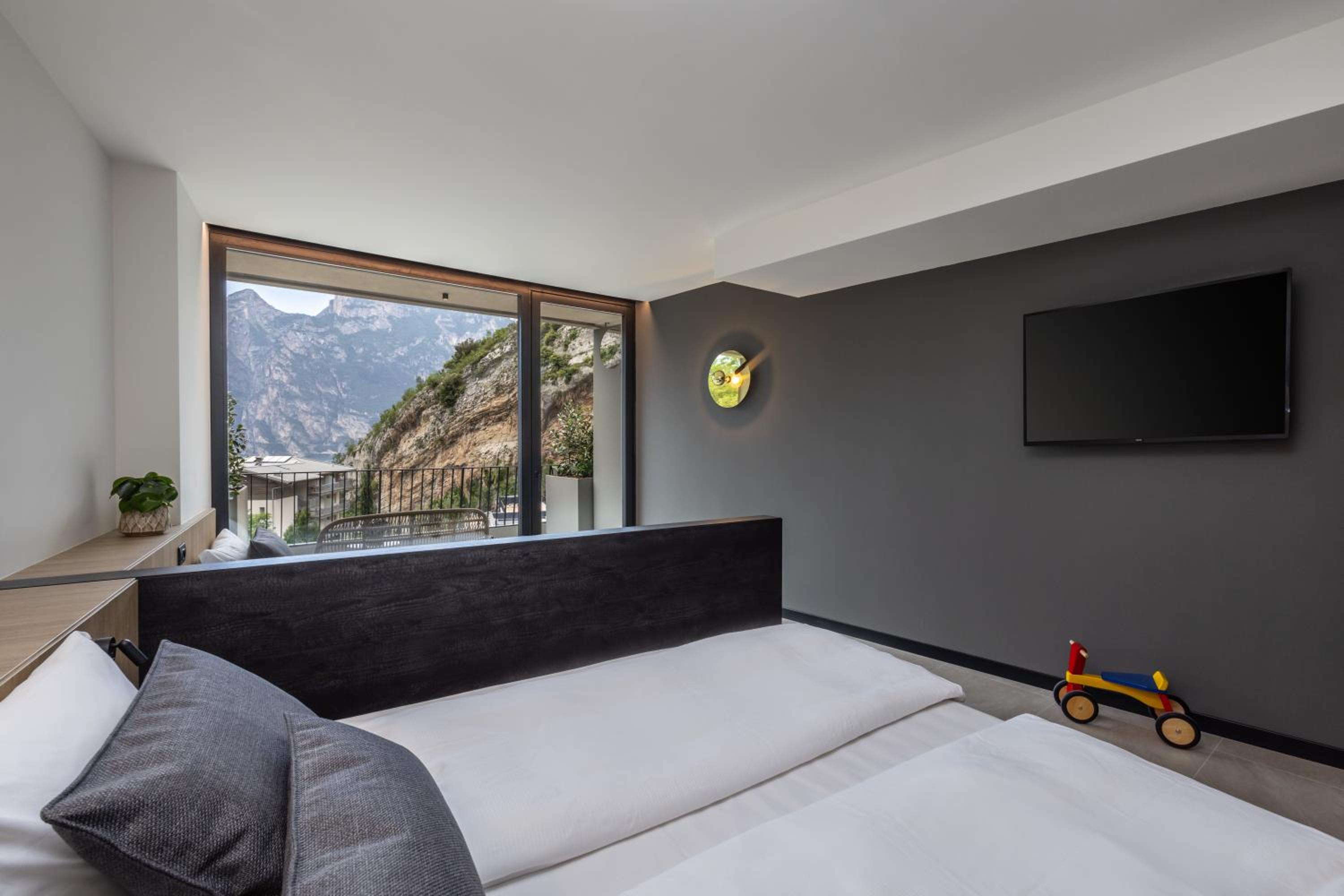 Junior Suite with Balcony photo 3