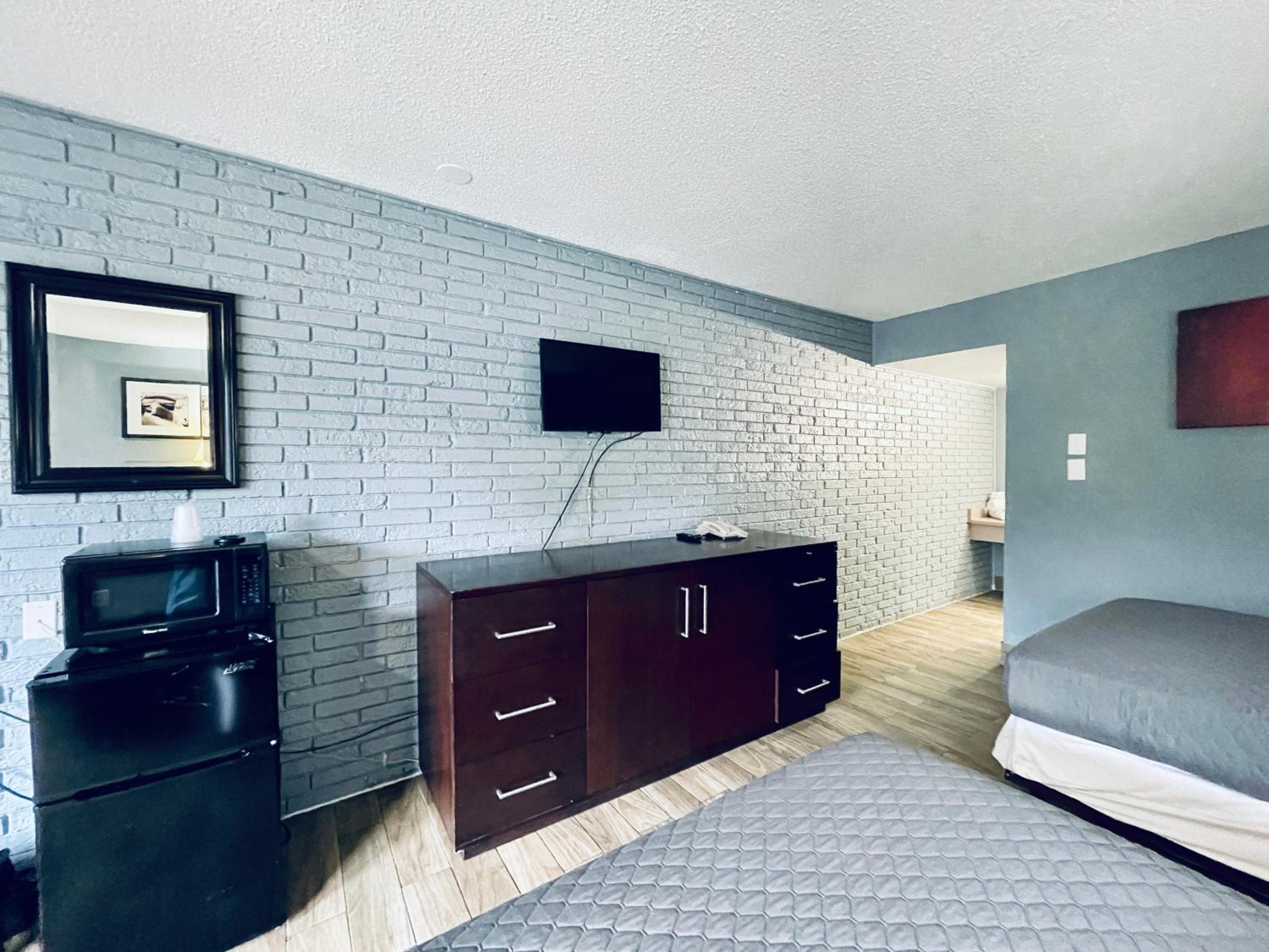 Double Room - Photo 14